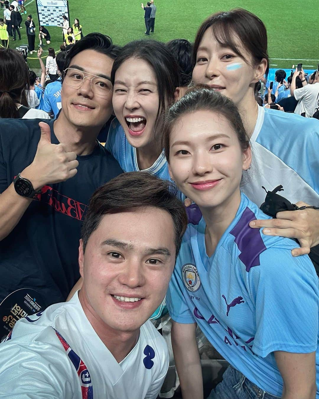 イ・ヒョニさんのインスタグラム写真 - (イ・ヒョニInstagram)「🩵⚽️🤍 재밌었다!!! #맨시티 #at마드리드」7月31日 0時54分 - lee.hyunyi