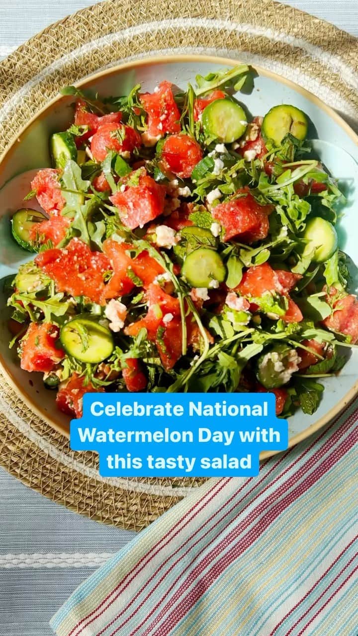 Wal-Mart Stores, Incのインスタグラム：「Here’s a recipe that’ll cool you down & blow your rind. 🍉🥒✨ #SummerSalad #Watermelon #NationalWatermelonDay  Ingredients: 3 C seedless watermelon 1 C crumbled feta cheese 3 Persian cucumbers 4 oz arugula 1 bunch fresh basil 1 bunch fresh mint Balsamic glaze (to taste)」