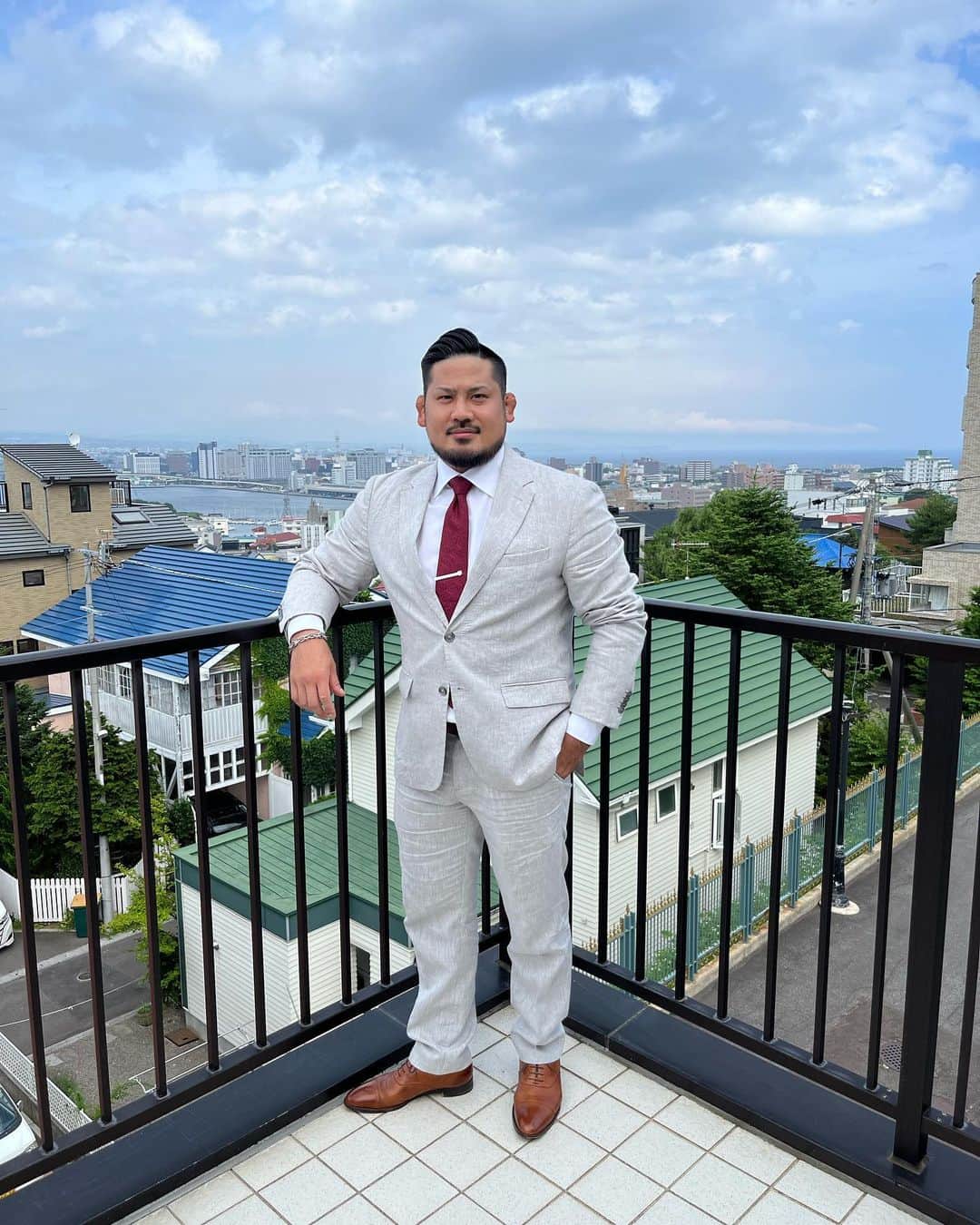 芦野祥太郎のインスタグラム：「プロレス界に出来た初めての友達の結婚式で函館まで行ってきました  楽しかったなぁ #プロレス #函館」