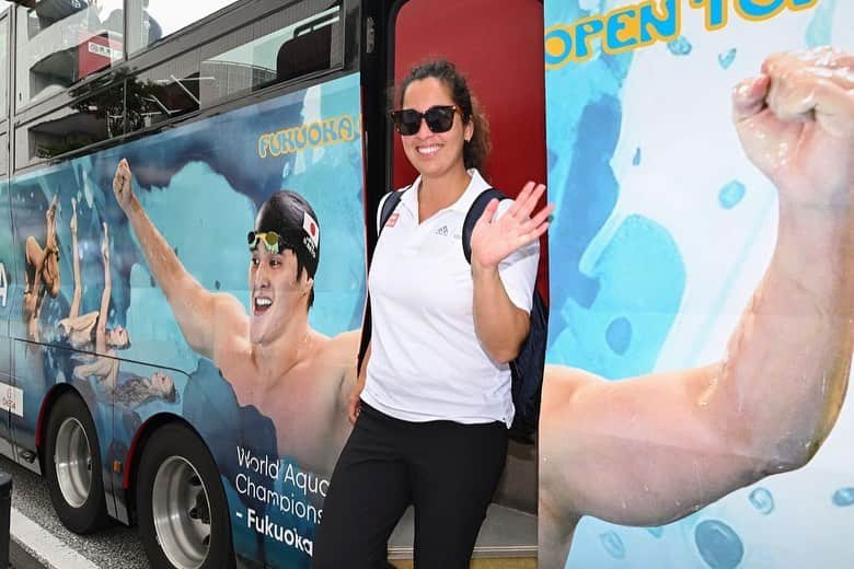 ラノミ・クロモウィジョジョのインスタグラム：「Bye bye Fukuoka! Had a good time as @world_aquatics Ambassador and Athletes committee member   After world champs in Melbourne, Rome, Shanghai, Barcelona, Kazan, Budapest and Gwangju it was fun for me to bring different kind of suits to these world championships 😄🤩  It feels great to still be part of the aquatics family, be involved and able to give back to swimmers, reunite with old friends and create new memories!  Next stop —> Dublin euros u23 🧡」