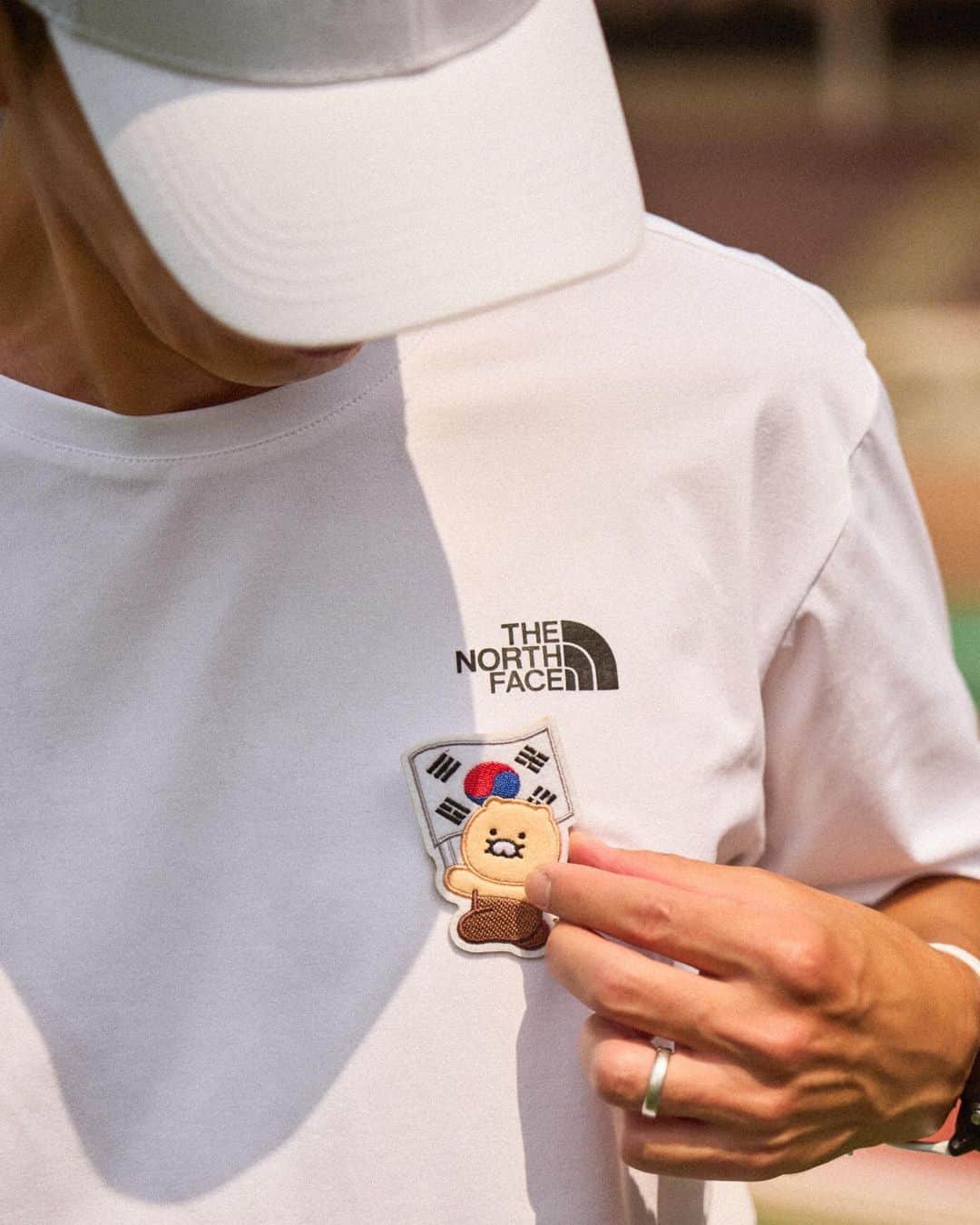 ジヌションのインスタグラム：「🇰🇷잘될거야,대한민국!  카키오 815 모두의 행동 사전신청 페이지  https://together.kakao.com/events/2023-815 *제 프로필에 링크 있습니다 지금 신청하세요  댓글, 응원, 공유만 해도 카카오가 대신 기부합니다. 카카오같이가치 https://together.kakao.com/fundraisings/107358  8월1일부터 8월31일까지 모두의 행동과 인스타그램에 인증을 올리면 카카오에서 한건당 815원씩 815런에 기부합니다. 기부금 전액은 독립유공자 후손분들 집을 지어드리는데 쓰입니다. 저는 8월 한달간 매일 올릴 예정입니다.  우리 모두가 함께해서 100만건 인증 기적을 만들어 볼까요? 815원 X 1,000,000 =815,000,000원  많은 분들에게 공유해주세요 우리가 함께 마음을 모으면 가능합니다!  #한국해비타트 #해비타트 #815런 #2023815런 #2023_815런 #2023잘될거야대한민국 #잘될거야대한민국 #고맙습니다잊지않겠습니다 #노스페이스 #카카오같이가치 #miracle365 #미라클365」