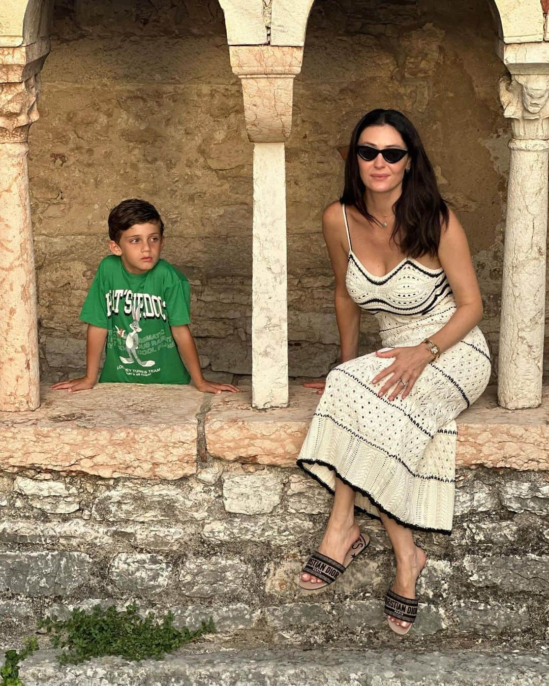 ジェイ・ボスロイドさんのインスタグラム写真 - (ジェイ・ボスロイドInstagram)「Verona… Bellissima 🇮🇹 ☀️🍷」7月30日 17時09分 - jaybothroyd