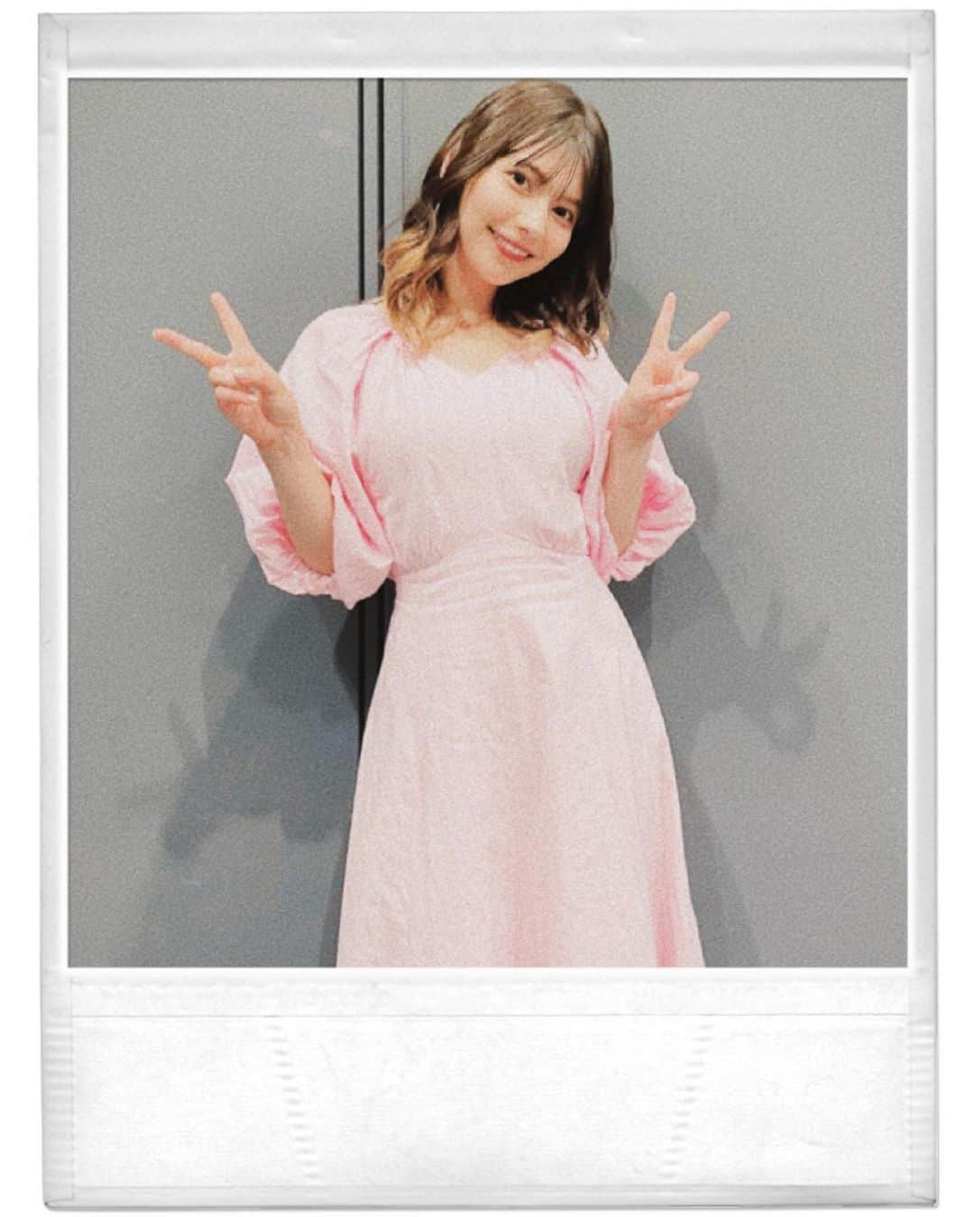 リンのインスタグラム：「🩷  滅多に着ないピンクワンピースなんか着てみちゃったりしました🤣   #Vket2023Summer  #JRA  #ステージ  #声優  #Lynn」