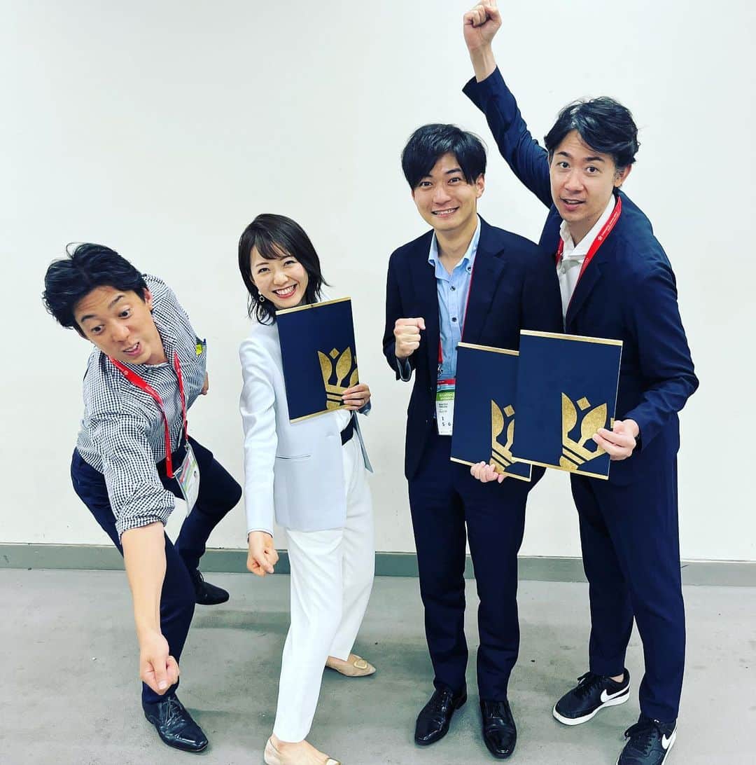 田淵裕章のインスタグラム：「ジャパンオープン2023🏸 ワタガシペアおめでとうございます✨  #ジャパンオープン #バドミントン #バドアナ #BSフジ」