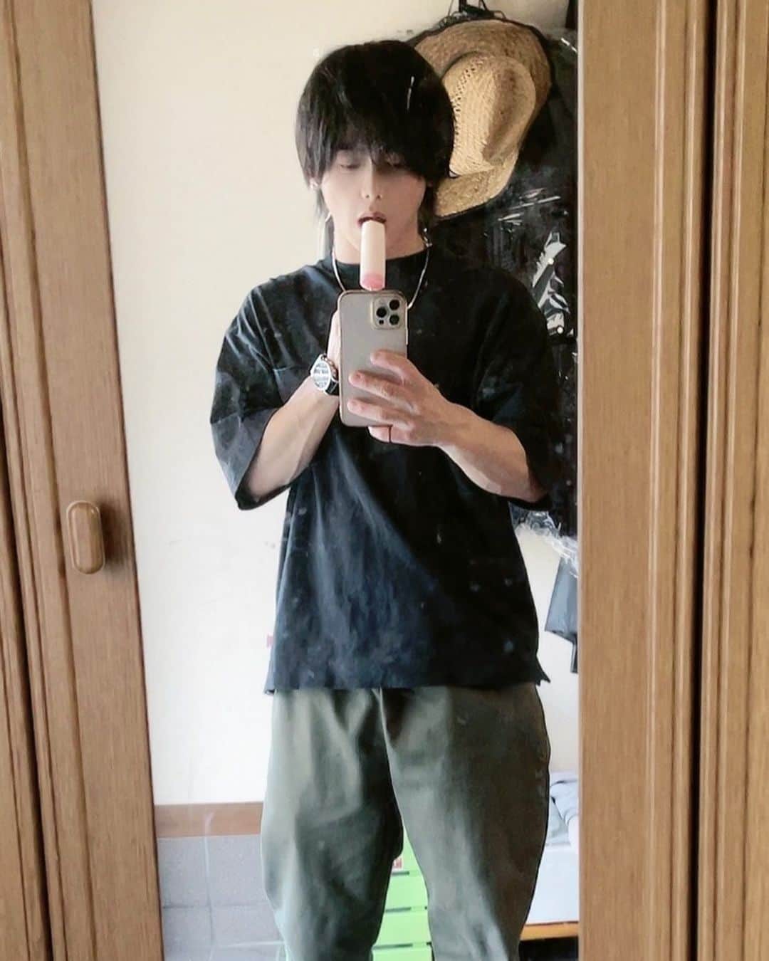 泉クリスのインスタグラム：「アイス  ice   nice」