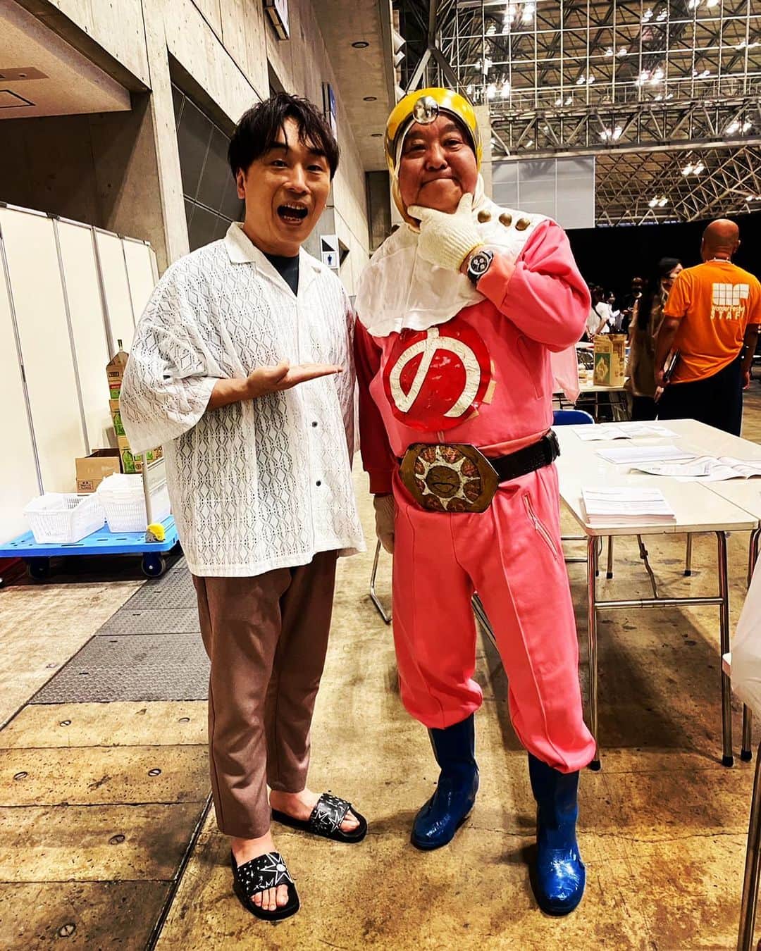 関智一のインスタグラム：「伝説のダイコンフィルムの、快傑のーてんきと遭遇！ 早川健こと、武田康廣さん写真ありがとう御座いましたー！  #ダイコンフィルム #怪傑のーてんき  #ガイナックス #wf2023s」