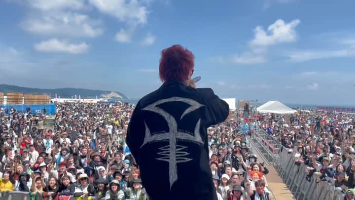 Kenta Koieのインスタグラム：「先週の借りは返したぜ🫡 しっかり休んで早く治せよ！  The Revelation covered by 俺たち At @onrf__official」