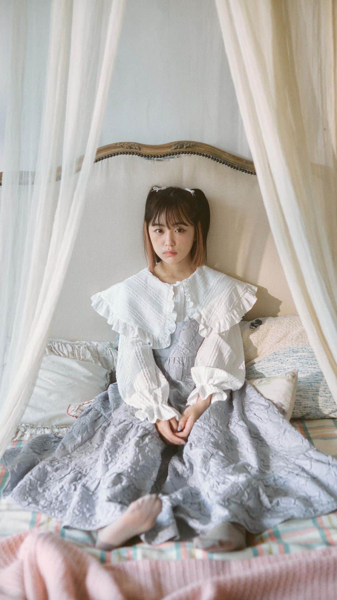 merry jennyのインスタグラム：「【 web  catalog ! 】 ㅤㅤㅤㅤㅤㅤㅤㅤㅤㅤㅤㅤㅤ merry jenny 2023 autumn Dream well feat.naenano  ㅤㅤㅤㅤㅤㅤㅤㅤㅤㅤㅤㅤㅤ 本日 7/26 (wed)  official web store RUNWAY channel にて 2023 autumn web  catalog vol.1が公開されました！  7/30 (sat) 23:59まで！ 掲載item10%off 開催注！！ ㅤㅤㅤㅤㅤㅤㅤㅤㅤㅤㅤㅤ  topのURLから⇨  @merryjenny_instagram ぜひcheckしてくださいね♡ ㅤㅤㅤㅤㅤㅤㅤㅤㅤㅤㅤㅤㅤ 　 model : @naenano0114  photographer : @rikki_ueno  hair&make : @misu__hm  direction : @merryjenny_instagram  ㅤㅤㅤㅤㅤㅤㅤㅤㅤㅤㅤㅤㅤ ㅤㅤㅤㅤㅤㅤㅤㅤㅤㅤㅤㅤㅤ #merryjenny #メリージェニー  #2023aw #autumn #dreamwell  #webcatalog  #naenano #なえなの さん」
