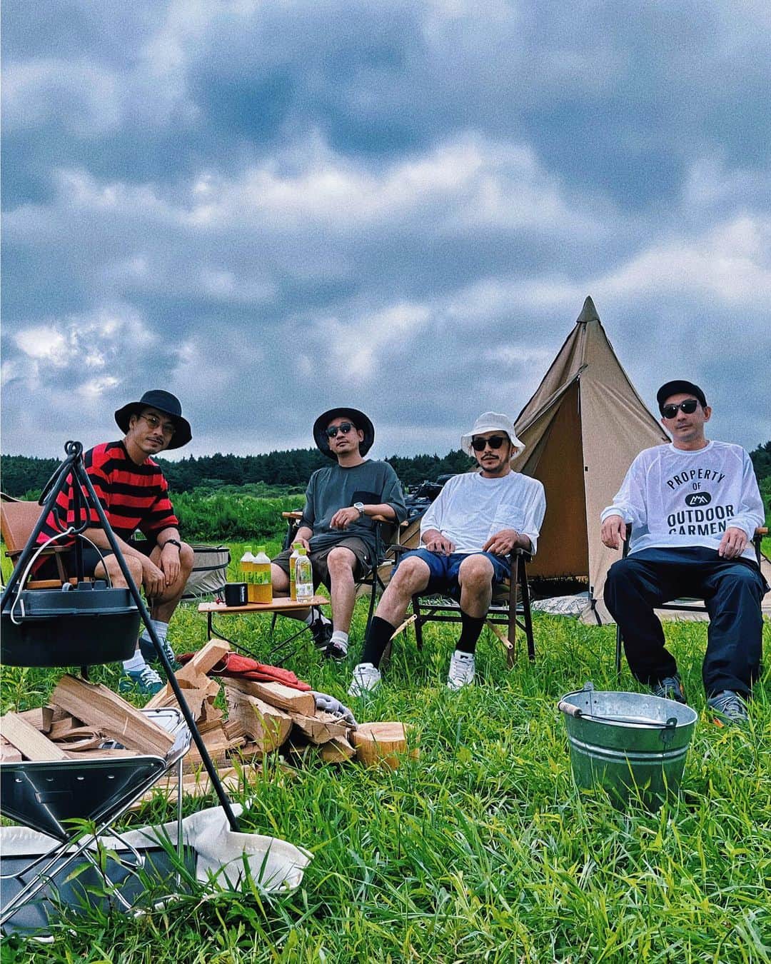 サム・リーのインスタグラム：「富士山下  @frankie_subcrew  @hiroshi430 @modern_long  @cmfoutdoorgarment_official」