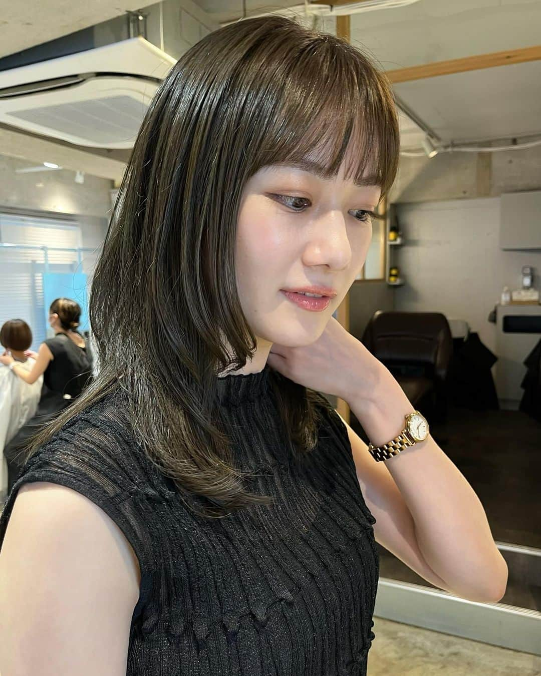 釜井美由紀さんのインスタグラム写真 - (釜井美由紀Instagram)「先日、美容院に💇‍♀️ ⁡ 今回はレイヤー多めにカットしてもらいました✂︎ 少し巻くだけで動きが出てお気に入り🧸🫧 ⁡ #enci #レイヤーカット #ヘアカット #セミロング #オリーブカラー #オリーブベージュ」7月30日 19時25分 - miyuki.kamai