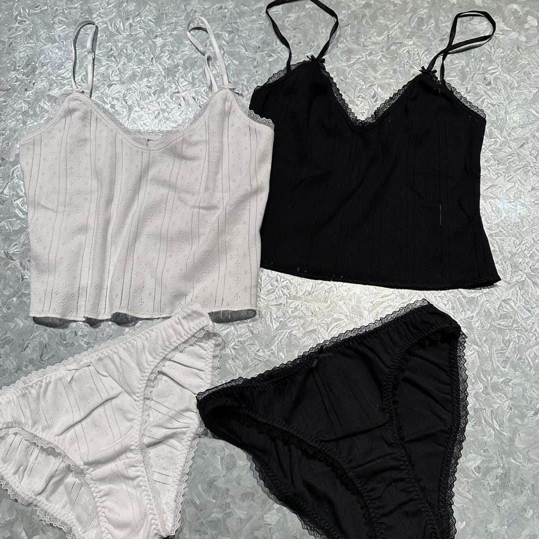 のインスタグラム：「＜Cou Cou Intimates＞ CAMI ¥8,800 LOW RISE ¥6,380 BABY TEE ¥11,550 CROP CARDIGAN ¥15,400 BODYSUIT ¥14,300  #H_beautyandyouth #エイチビューティアンドユース @h_beautyandyouth  #BEAUTYANDYOUTH #ビューティアンドユース #Unitedarrows #ユナイテッドアローズ #coucouintimates #coucou」