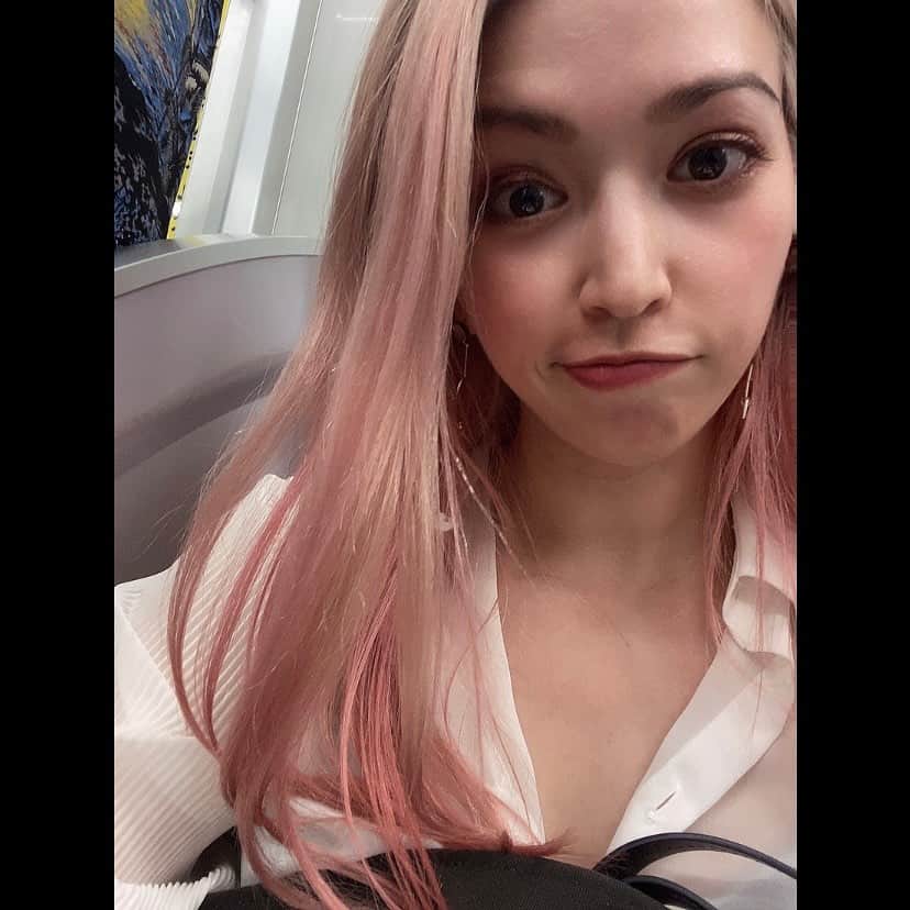 ダンドイ舞莉花のインスタグラム：「ダンドイ舞莉花 出演公演チケットのお申し込みや詳細のお問い合わせはこちら💁🏼‍♀️  marika.ticket@gmail.com  にメールをお送りください📩  Get tickets now!!  E-mail me here↓  marika.ticket@gmail.com  for tickets and info about my upcoming shows!!  #musicaltheatre #musical #theatre #Tokyo #japan #performer #singer #dancer #actor #ミュージカル #tickets #チケット」