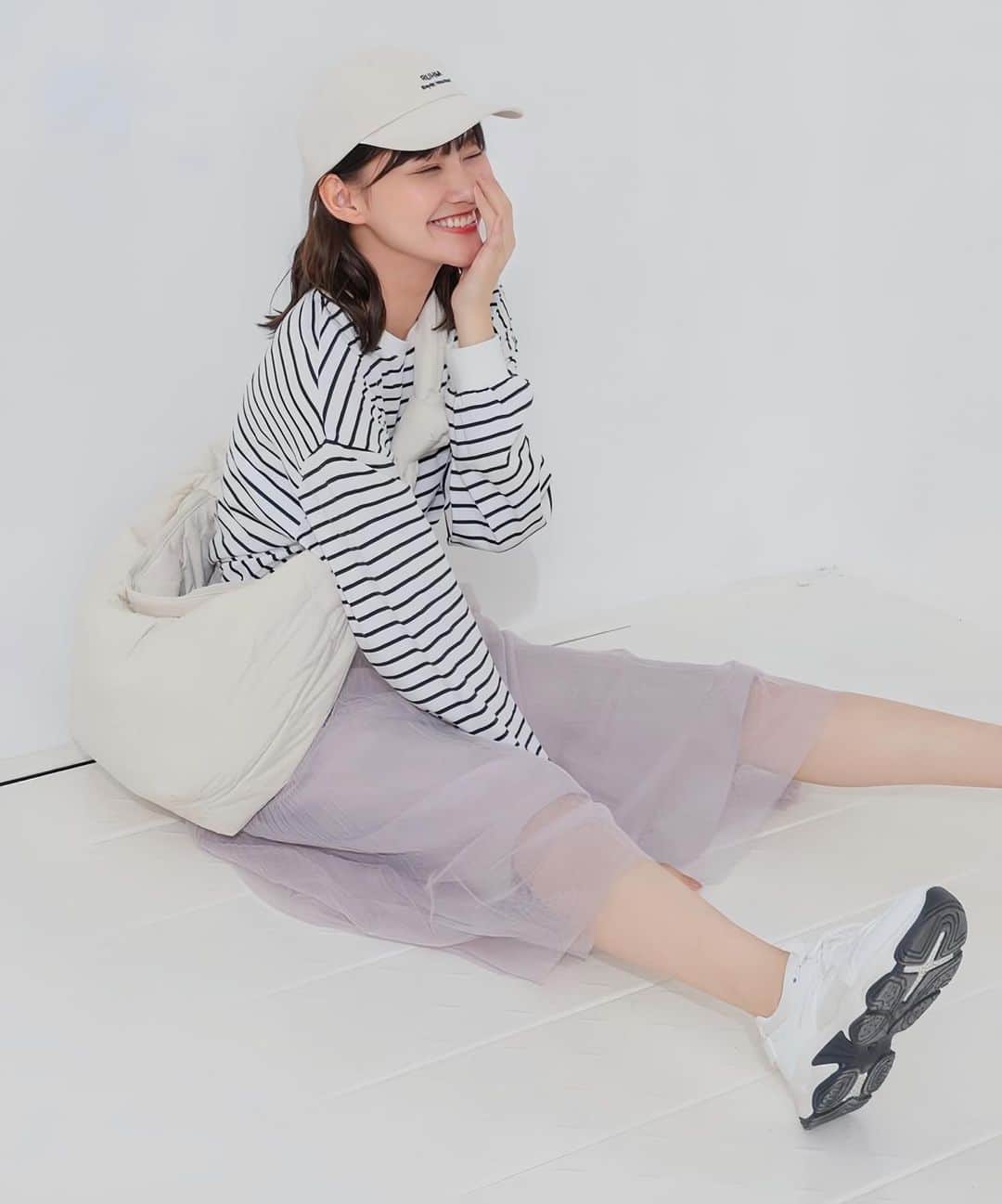 保﨑麗のインスタグラム：「Honeysさんのモデルをさせていただきました！！  公式サイトにてチラチラっといるのでぜひチェックしてください🤍  #Honeys #ハニーズ」