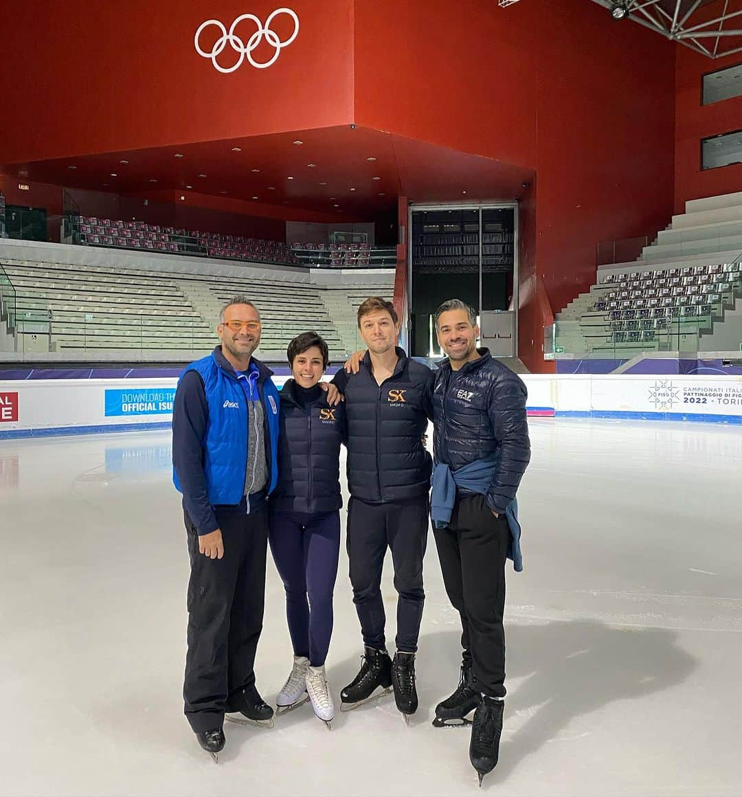 キリル・ハリャヴィンのインスタグラム：「Grazie Palavela! Grazie @mauriziothecap @luca.lanotte_skater  @sarasobrehielo  @cus_torino_pattinaggioghiaccio for this amazing camp!  And Thank You to all skaters! You are incredible! Keep working hard and best of luck in this season! @deividaskizala @paulyterr__  @sofiaval_1 @asaf.kazimov sorry there’s only 20 tags possible ) but you know I love u chicos)🫶🏻🫶🏻🫶🏻」