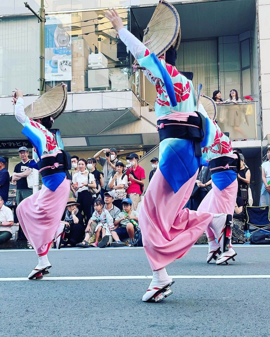 亜羽音さんのインスタグラム写真 - (亜羽音Instagram)「ものすごい久しぶりに阿波踊り見ました🙌  #お祭り#夏祭り#阿波踊り」7月30日 20時33分 - ahanechan