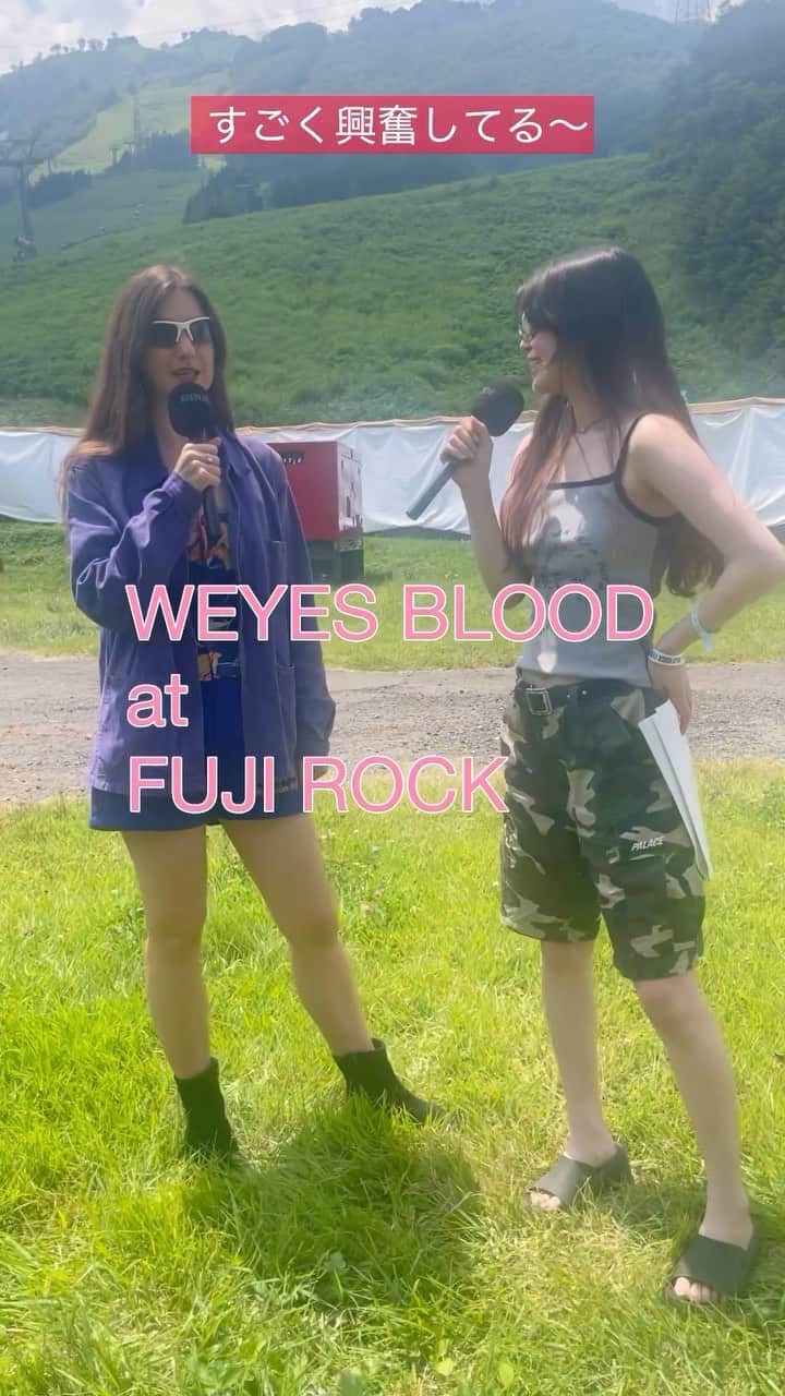 芽生のインスタグラム：「FUJI ROCKでWeyes Bloodにインタビューしました♡   #fujirock #fujirockfestival #フジロック #苗場」