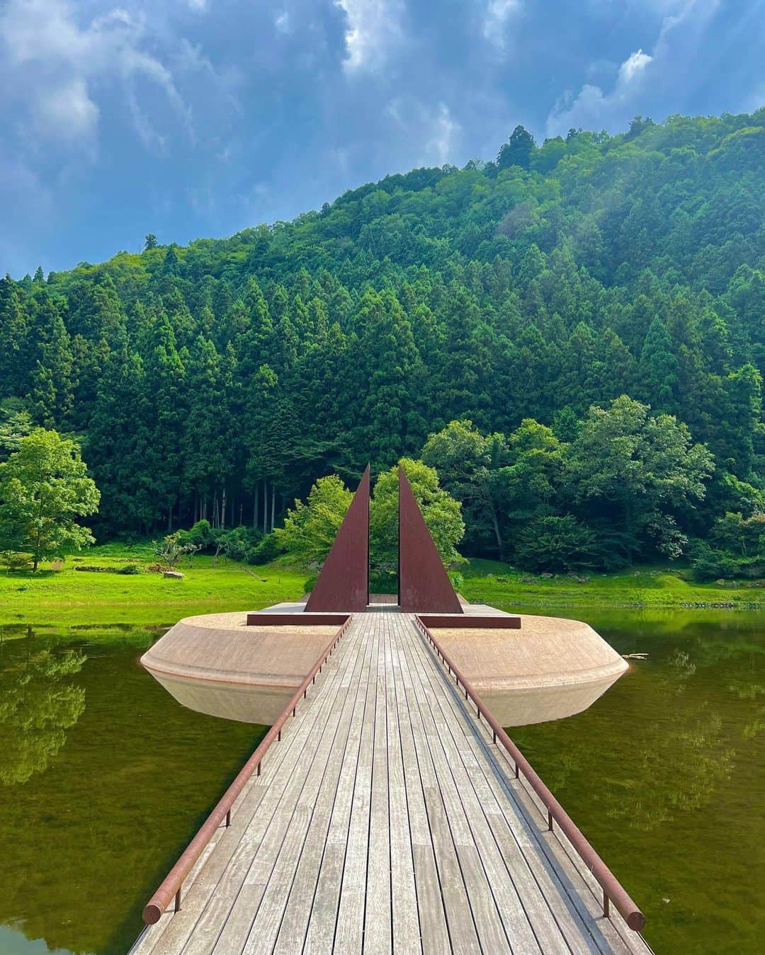 中村真央さんのインスタグラム写真 - (中村真央Instagram)「#芸術の森 🌳💙」7月30日 20時49分 - mao_baby