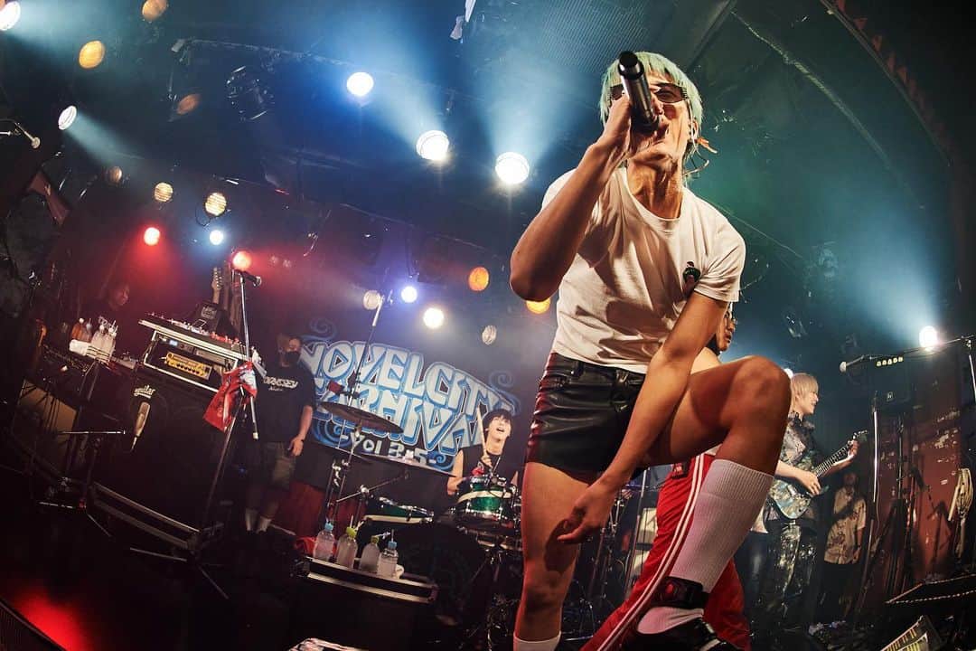 山田海斗のインスタグラム：「2023.07.29 at 桜坂セントラル 「NOVELCITY CARNIVAL Vol.3.5 出張編in 沖縄」  ボーカル楽しい🦤」