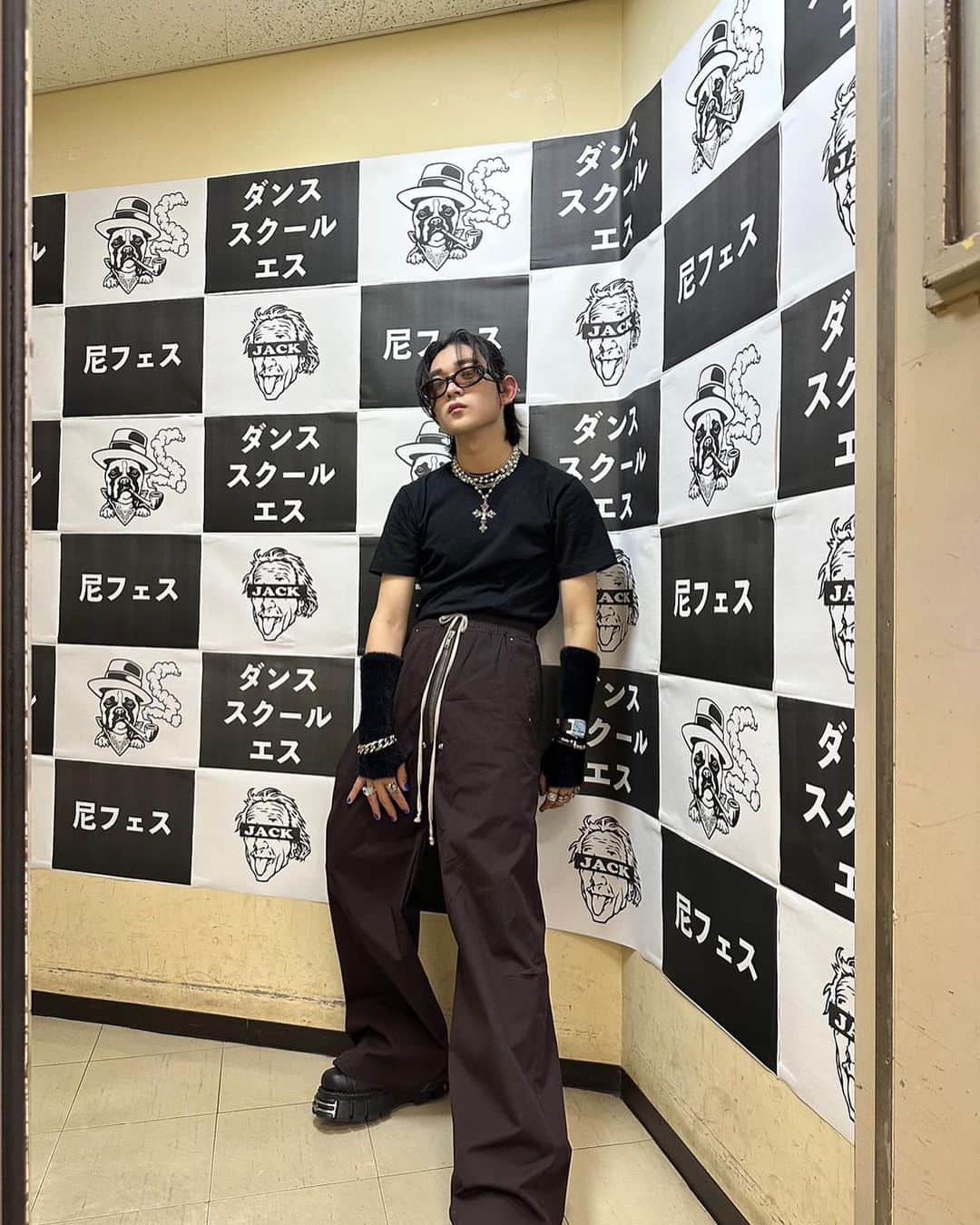edhiii boiのインスタグラム：「尼フェスありがとうございました😈🫶 久しぶりの野外フェス 超楽しかったよ！☀️✨  明日7/31と8/1のTrainee Show Case 豊洲pitも宜しくです！  今日のライブでBack DJをしてくれた ヤックルくんもありがとうございました💙」
