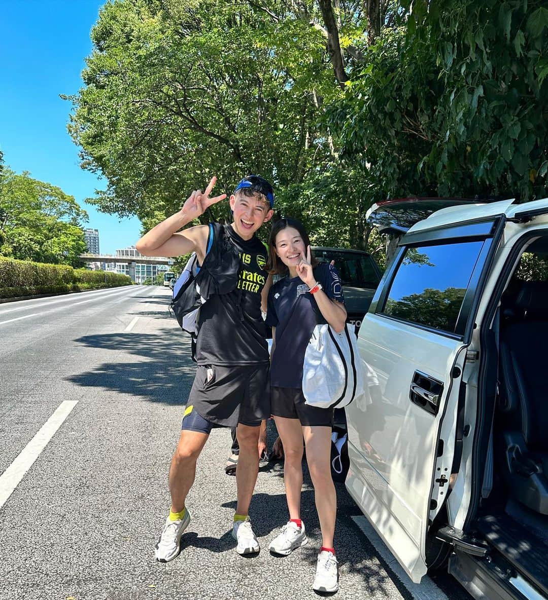 才藤歩夢のインスタグラム：「. @harrysugiyama  100キロマラソン おつかれさま&おめでとうございました🥳🌈👏  今日はそんなハリーさんたちと朝Run🏃‍♀️🏃‍♂️ パワーをいただき、 これからポーランドへ行ってきます🇵🇱✈️  荷物は40kgちょっとくらい🧳  #マイナビ　 #マイナビアスリート #デサント　#DESCENTE  #アミノバイタル　#aminovital  #インビザライン　#インビザラインジャパン　 #近代五種　#modernpentathlon」