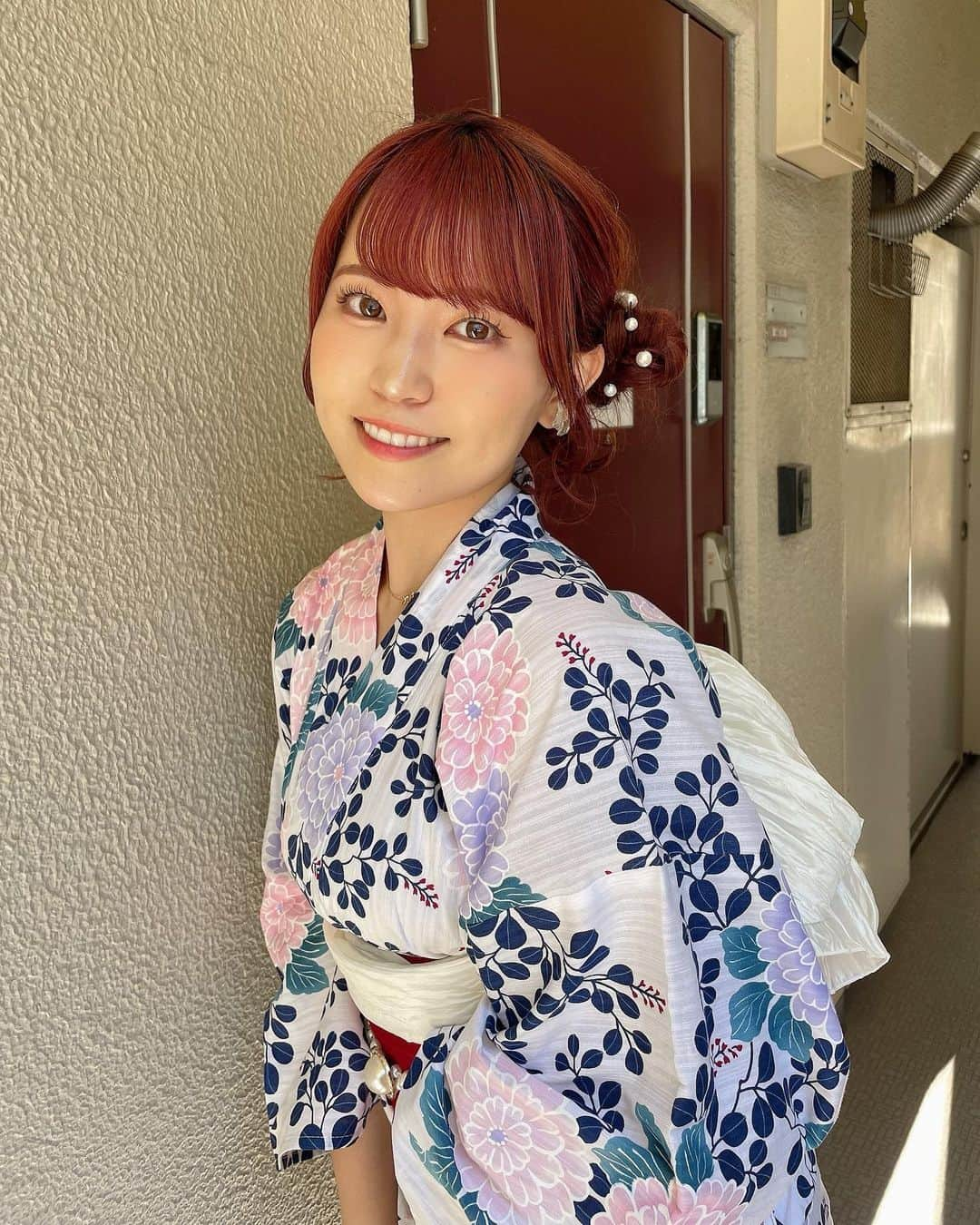 坂東遥さんのインスタグラム写真 - (坂東遥Instagram)「🎐🪄  今年初、浴衣 いかがでしょうか👘🌙  #浴衣」7月30日 21時21分 - b.haruka1103