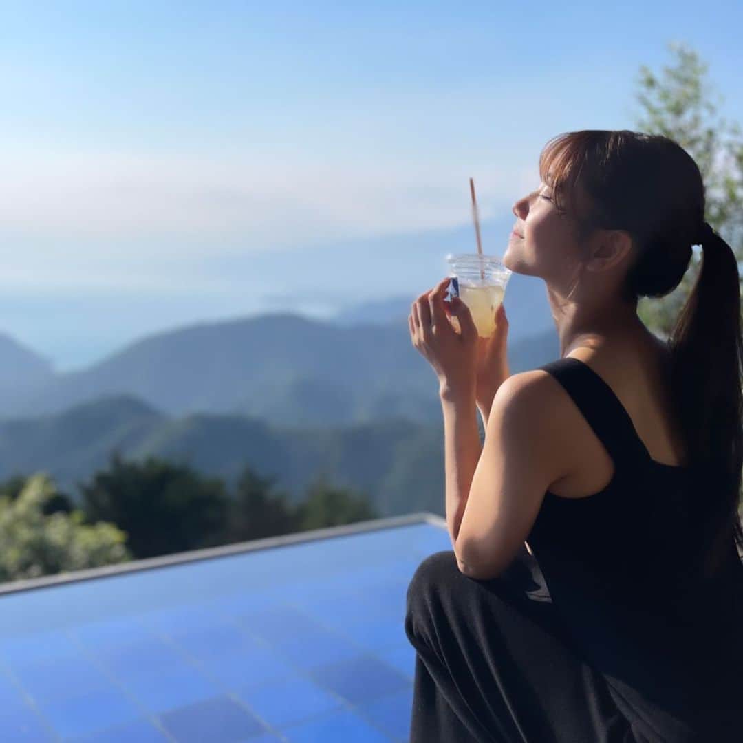 丸山蘭奈のインスタグラム：「☁️🪄🫧   #碧テラス」