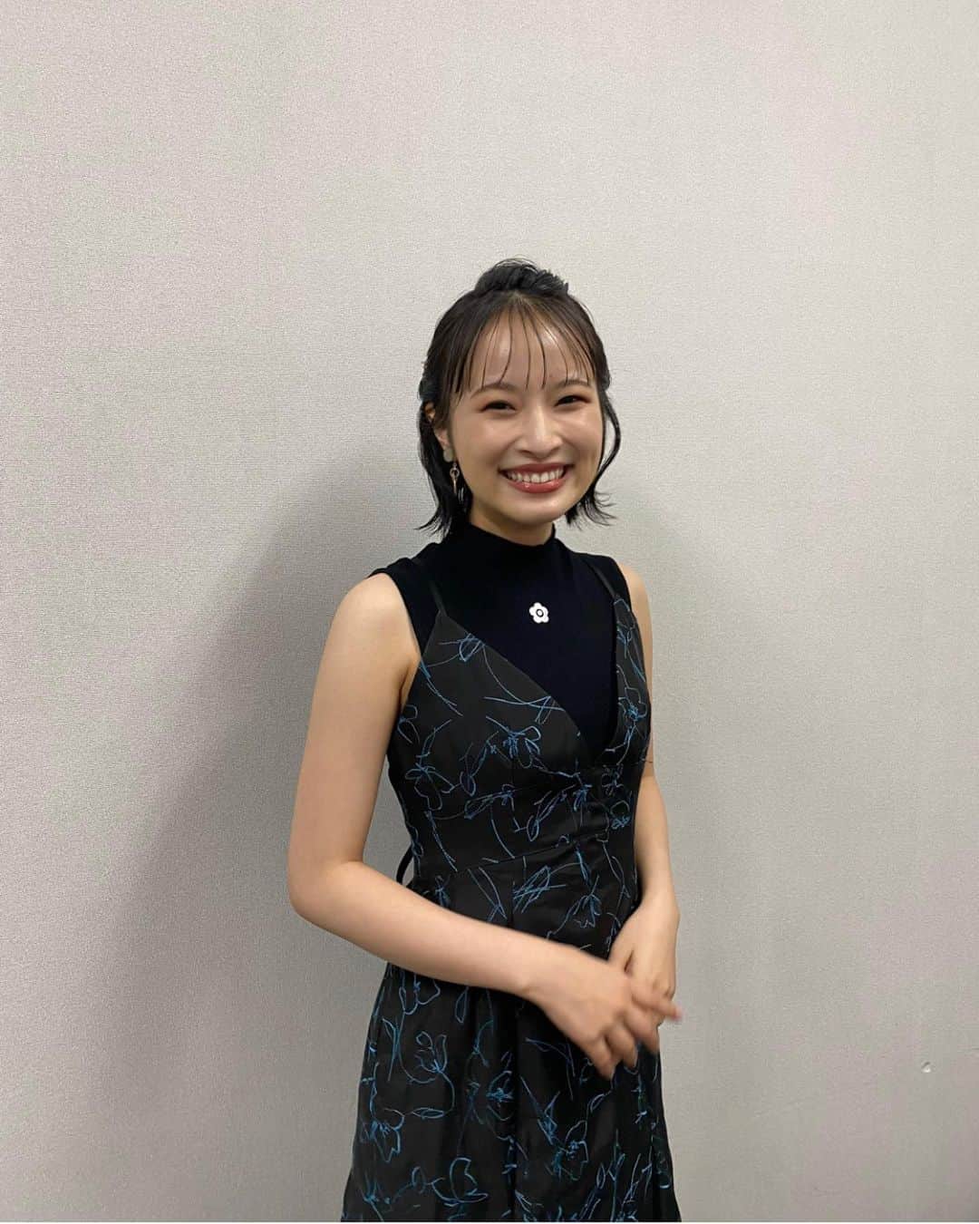 上大迫祐希さんのインスタグラム写真 - (上大迫祐希Instagram)「映画『青すぎる青』 鹿児島特別先行上映ありがとうございました！  幼い頃から何度も訪れていたこの鹿児島ミッテ10で、 主演映画の上映をしていただけたこと、 そして、こんなにもたくさんの方にお越しいただけたこと、 感謝の気持ちでいっぱいです。  映画はやはり、 映画館でお客さまに観ていただいてこそ、 完成するものですね。 劇場での初上映を見守ってくださった皆様、 本当にありがとうございました。  鹿児島では10月27日(金)から 東京では11月4日(土)から 新宿K's cinemaを皮切りに 全国順次公開となりますので 本公開もどうぞよろしくお願いいたします。  オール鹿児島ロケ作品の青春ファンタジー映画。 鹿児島の魅力がたっぷり詰まった映画になっています。 多くの方に届きますように。  最後には動画もあるのでスライドしてみてください＾＾  #映画 #青すぎる青 #鹿児島 #オール鹿児島ロケ #アミュプラザ鹿児島 #鹿児島ミッテ10 #上大迫祐希」7月30日 21時36分 - y_kamioosako