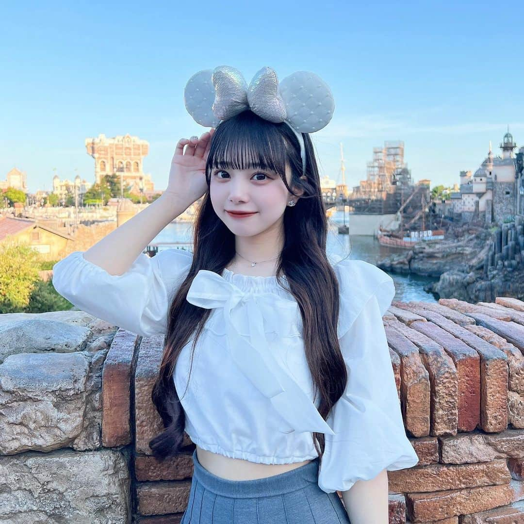 増田彩乃さんのインスタグラム写真 - (増田彩乃Instagram)「#disneysea ⸝⸝.*  フッ軽㌠すぎるみゆと "ディズニーシー"  に行きました〜！🌋❤︎ \ 3枚目プリ❕/  乗り物はセンターオブジアースとソアリン タワーオブテラーに乗りました！やっぱり 大好きなディズニーは幸せすぎて 、、(TT)  笑いすぎて楽しすぎたあ ♬ みゆ有難う ⭐️」7月30日 21時35分 - m_ayano26