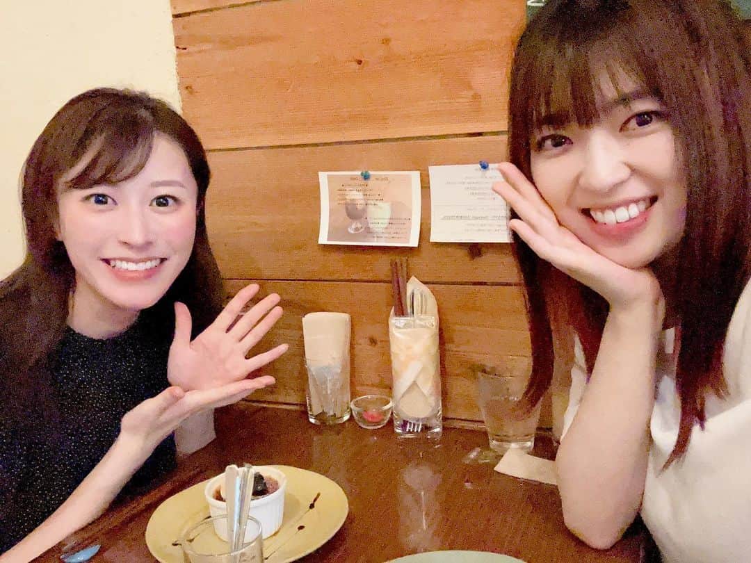 山崎聡子のインスタグラム：「夏バテどころか食欲が止まらないこの夏🏝️ 福島には美味しいものがありすぎる…🤤  あすからまた一週間、頑張りましょ〜☕️  #最近食べた美味しいもの #郡山グルメ #福島グルメ #自家製梅シロップ #今年はちょっと失敗作 #漬けすぎたかな🍸」