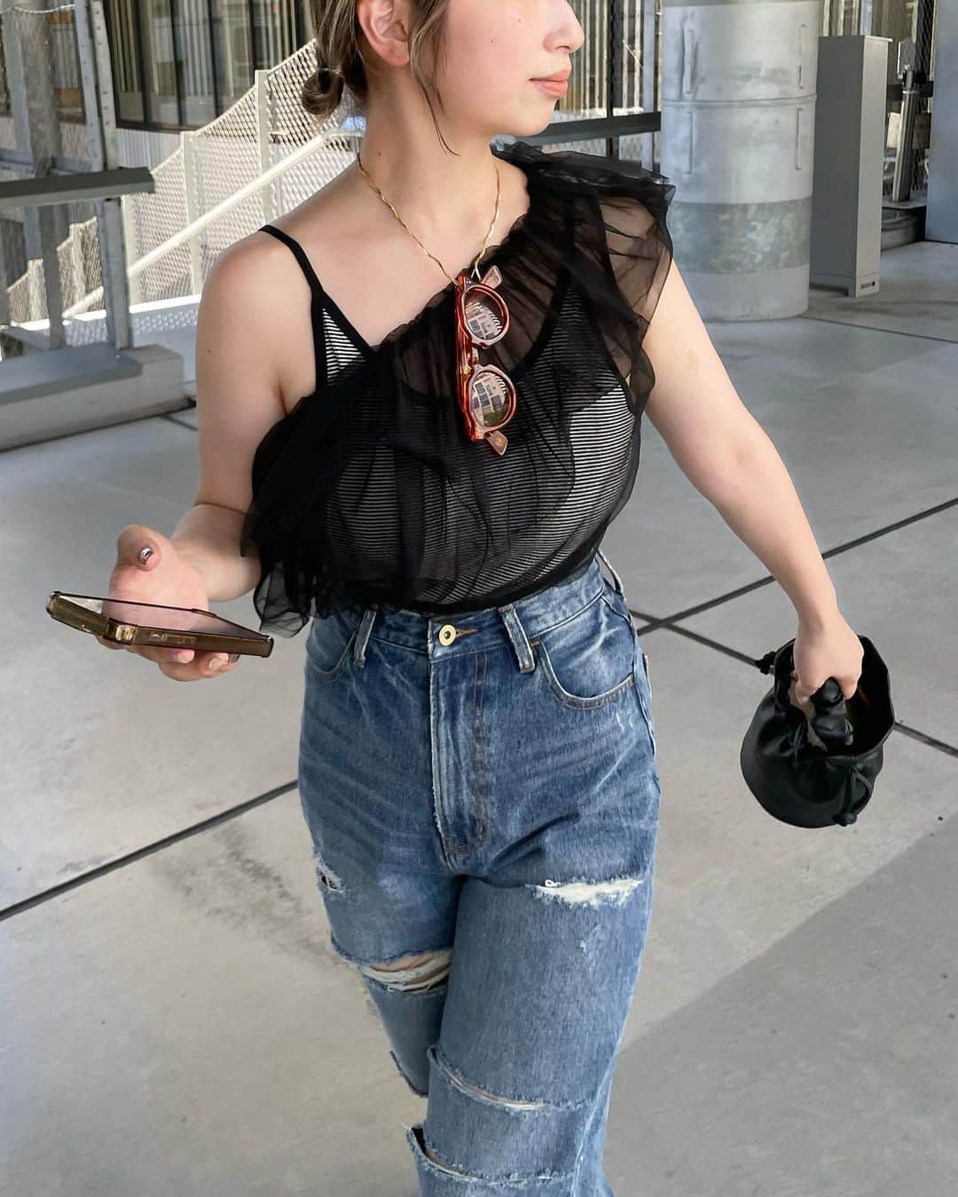ARISAさんのインスタグラム写真 - (ARISAInstagram)「ㅤㅤㅤㅤㅤㅤㅤㅤㅤㅤㅤㅤㅤ ㅤㅤㅤㅤㅤㅤㅤㅤㅤㅤㅤㅤㅤ ㅤㅤㅤㅤㅤㅤㅤㅤㅤㅤㅤㅤㅤ 今日のお昼は 久しぶりのマック🍟 ㅤㅤㅤㅤㅤㅤㅤㅤㅤㅤㅤㅤㅤ 暑すぎて溶けそうな毎日、 キャミにチュールビスチェで 涼しく可愛く♡ ㅤㅤㅤㅤㅤㅤㅤㅤㅤㅤㅤㅤㅤ ㅤㅤㅤㅤㅤㅤㅤㅤㅤㅤㅤㅤㅤ ㅤㅤㅤㅤㅤㅤㅤㅤㅤㅤㅤㅤㅤ #チャオパニック#チャオ#ビスチェ#レイヤードコーデ #レイヤード #デニム#デニムコーデ#宮下パーク#miyashitapark #原宿#渋谷#ミヤシタパーク #マック#マクドナルド#ハワイやんバーガーズ #ハンバーガー#ボブヘアアレンジ#ヘアアレンジ#ciaopanic #グレイン#grain」7月30日 22時08分 - ari33_