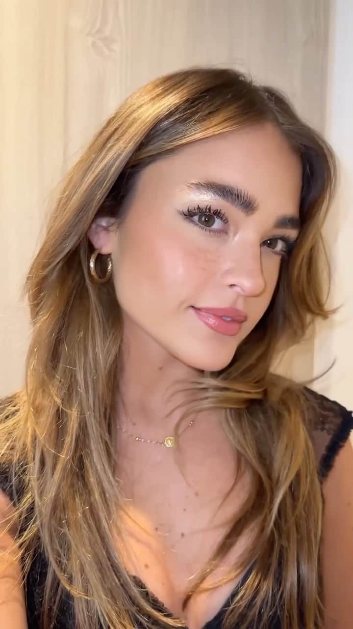 ヴェール・ゲンタのインスタグラム：「GRWM for a night out ✨」