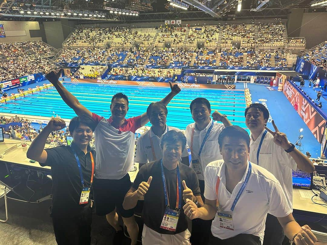 宮下純一のインスタグラム：「世界水泳福岡‼️無事に全ての競技終わりました🏊‍♂️🏊‍♂️解説陣、アナウンサーさんも本当に準備から大変だったと思います！前半はAbemaで後半は地上波で解説させていただきました🎤☺️いやーーたくさんの世界新記録も出ました！日本新記録が出なかったのは残念でしたが銅メダル2個、多くの選手が日本での世界水泳を経験できたのでしっかりと来年のパリに向けて世界へ照準を合わせて欲しい‼️まだまだシーズンは続きますがとりあえずお疲れ様でした😊#世界水泳福岡2023 #解説陣 #アナウンサー #お疲れ様です」