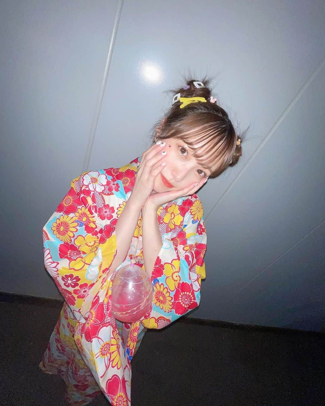 坂本 愛玲菜さんのインスタグラム写真 - (坂本 愛玲菜Instagram)「熊さんヘアー🐻  かわいい浴衣きましたっ♡  夏感じた嬉しい〜〜〜似合う？」7月30日 22時24分 - erena_hkt48