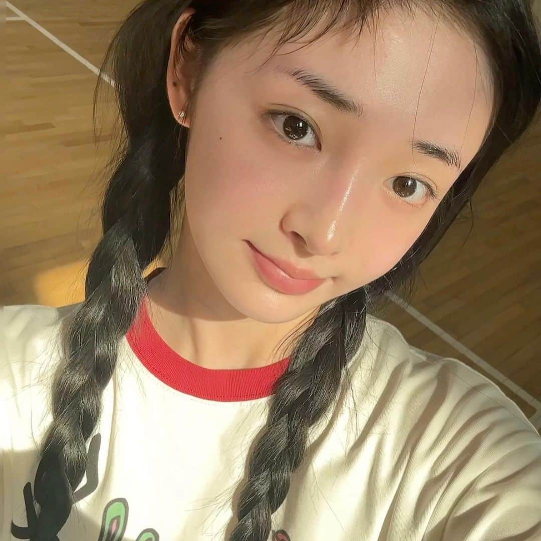 チュ・ギョルギョンさんのインスタグラム写真 - (チュ・ギョルギョンInstagram)「🏸️」7月30日 22時35分 - zhou_jieqiong1216