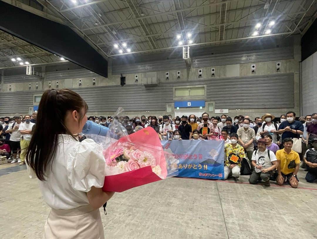 藤園麗さんのインスタグラム写真 - (藤園麗Instagram)「AKB48としての活動が全て終了しました。 卒業してからひとつに縛らずたくさんのことに挑戦したい。と思い日々頑張っている中でみなさんの応援のおかげで伸び伸びと活動ができていたんだな。と改めて実感しました。 . アイドル活動をしていると常に近くにファンの方がいてくれて一緒にステージを作り上げてくれて生で直接反応が分かるのでアイドルって素晴らしいなと最近感じました。 . これからまた皆さんにすぐお会いできるように私も精一杯頑張ります！ こんなにもたくさんの方が足を運んでくださって幸せ者です💐♡ みんなに出逢えたことは一生の宝物✨ だいすきです。そしてありがとう☺️」7月30日 22時50分 - reifujizono_official