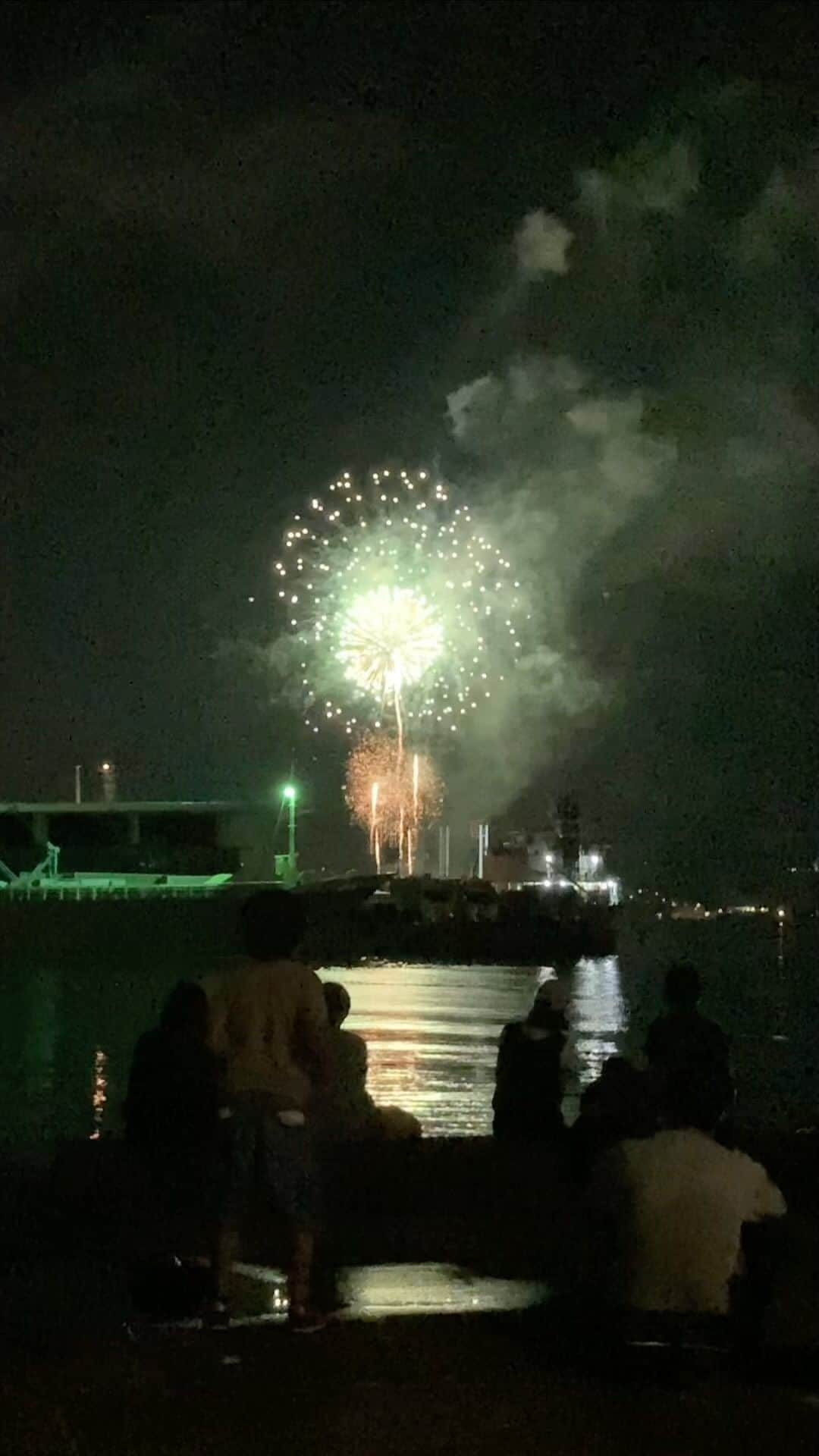 羽地政義のインスタグラム：「2023ながさきみなとまつり 今年は花火を堪能できました^ ^」