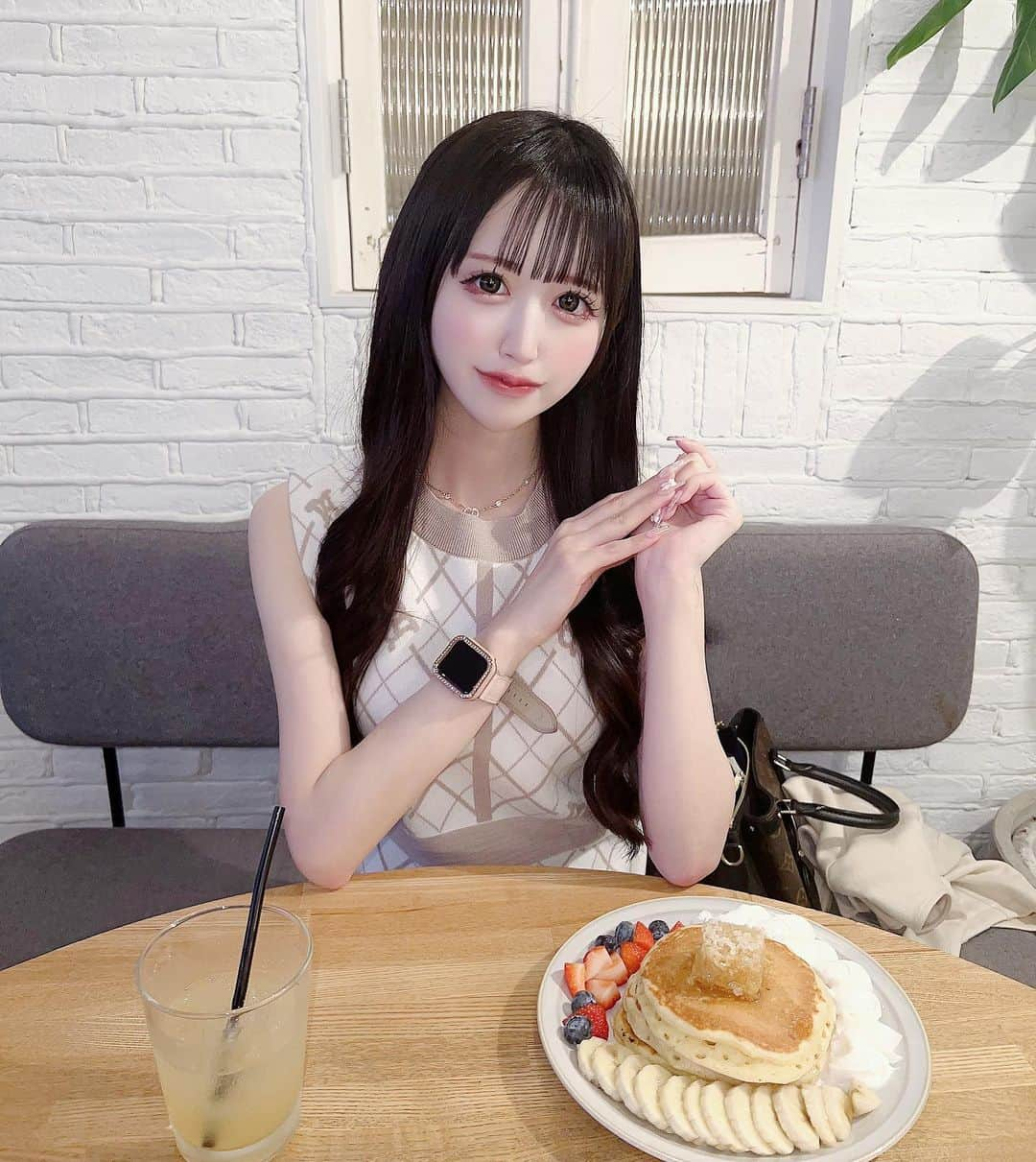 大月美雨のインスタグラム：「パンケーキ食べに行った時の🥞 ⁡ ⁡ #粉我 #アイドル #地下アイドル #f4f #followforfollowback #follow4like #いいね返し #japanesegirl #自撮り #自発ください #likeforlike #instagood #量産 #美男美女と繋がりたい #followme #cosplay #cosplaygirl #idol #idol #メイドカフェ #maid #japanesegirl #コンカフェ #秋葉原　#맞팔해요 #맞팔 #선팔하면맞팔　#bobon21 　#隠しきれないオタク#隠しきれないヲタク　#セルカ　#meid ⁡ ⁡」