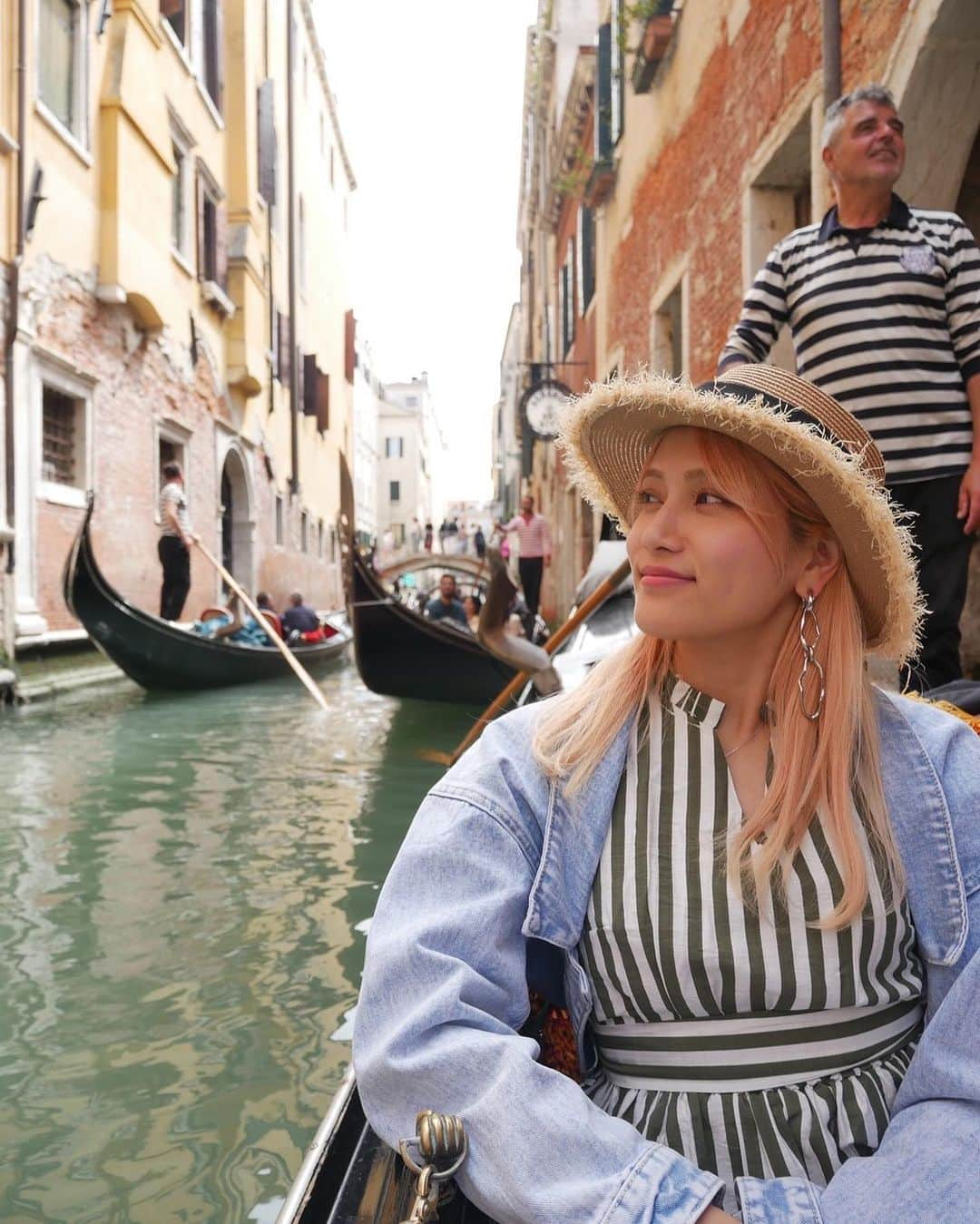 入山杏奈さんのインスタグラム写真 - (入山杏奈Instagram)「Recordando mi viaje a Venecia… 😮‍💨💖  ベネチア、ヴェネチア、ヴェネツィア、どれが正しい日本語表記なんでしょうねぇ。」7月31日 10時15分 - iamannairiyama