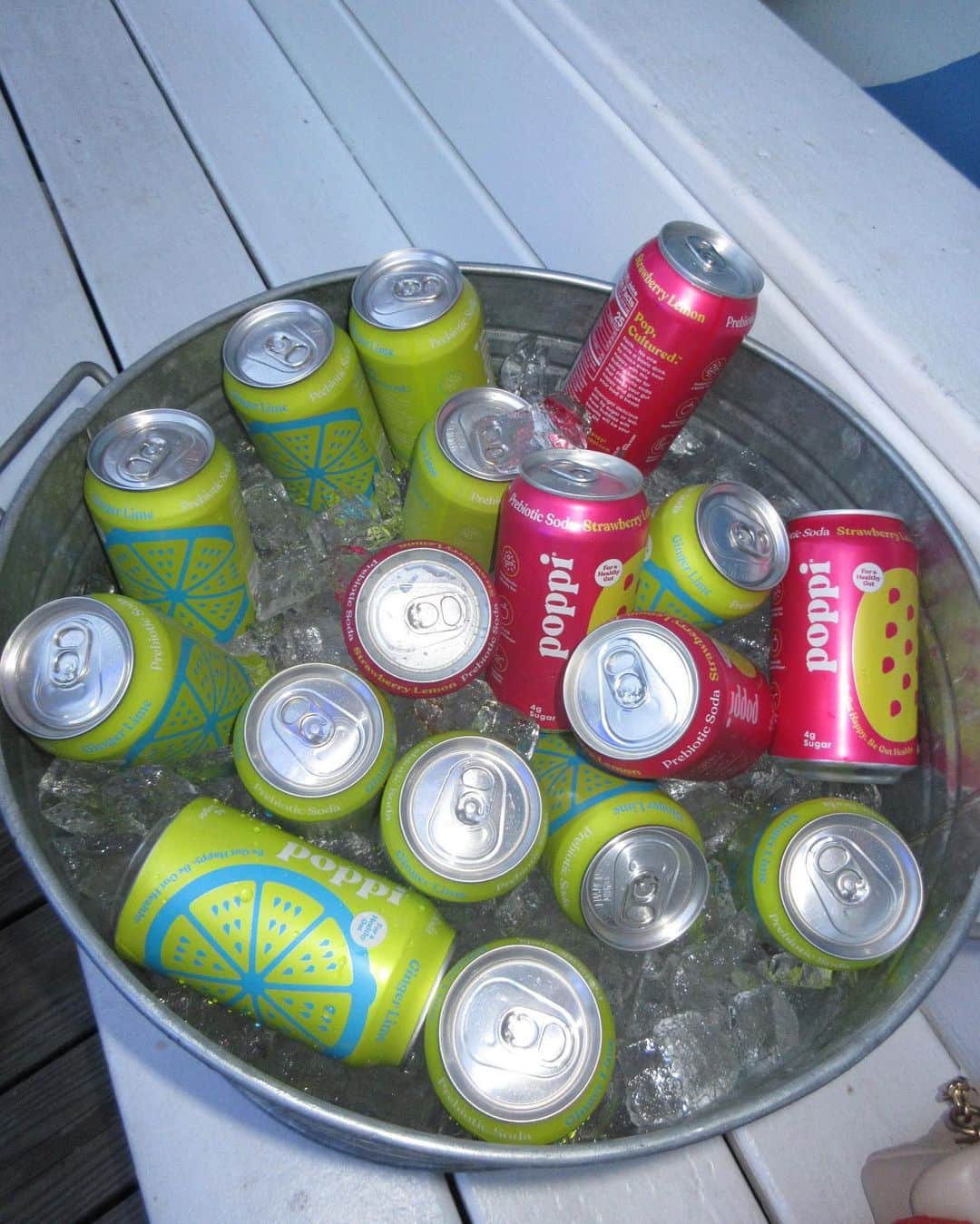 Chantel Jeffriesさんのインスタグラム写真 - (Chantel JeffriesInstagram)「Great vibes in Montauk thanks for having me @drinkpoppi !! #poppipartner #sodasback #proudinvestor」7月31日 1時43分 - chanteljeffries