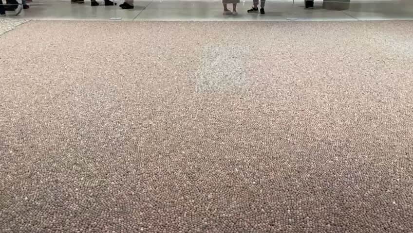 艾未未のインスタグラム：「Last day of Ai Weiwei: Making Sense at @designmuseum in London」