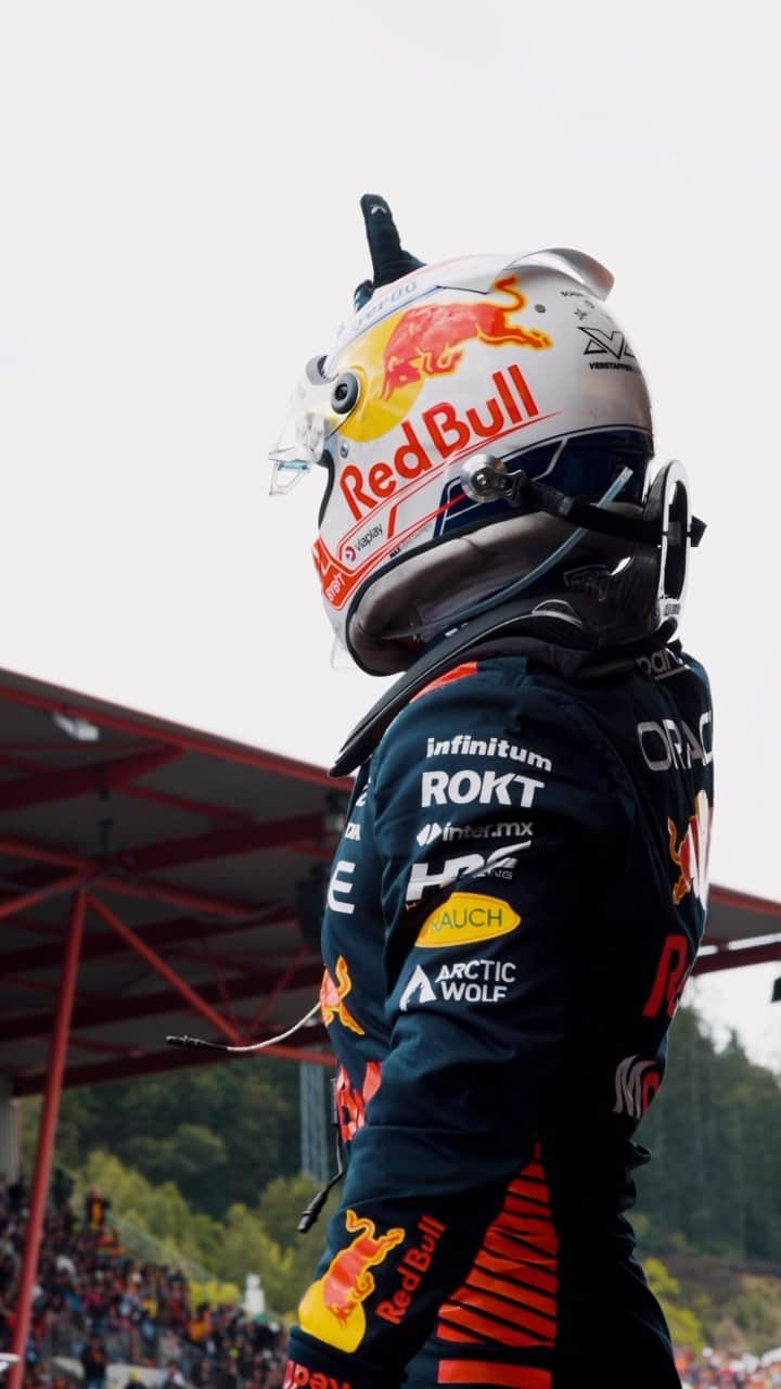 マックス・フェルスタッペンのインスタグラム：「What a weekend, what a team @redbullracing 👏」