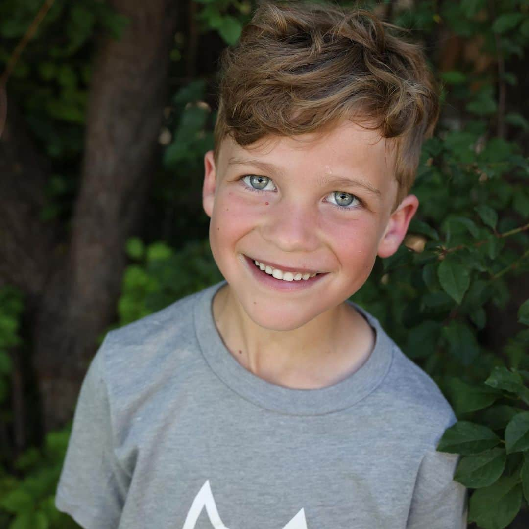 Cara Van Brocklinさんのインスタグラム写真 - (Cara Van BrocklinInstagram)「Happy 9th birthday to my little man Arrow! I could post a thousand pics of this kid and it still wouldn’t be enough! His love and energy for life and adventure is unmatched. He is someone that everyone (including me) craves to be around. Arrow makes everyone feel like they are his best friend and truthfully to him they are. He has never let anything in life slow him down, and I can’t wait to see what he accomplishes….it’s going to be good! I love you so much Arrow!」7月31日 3時00分 - caraloren