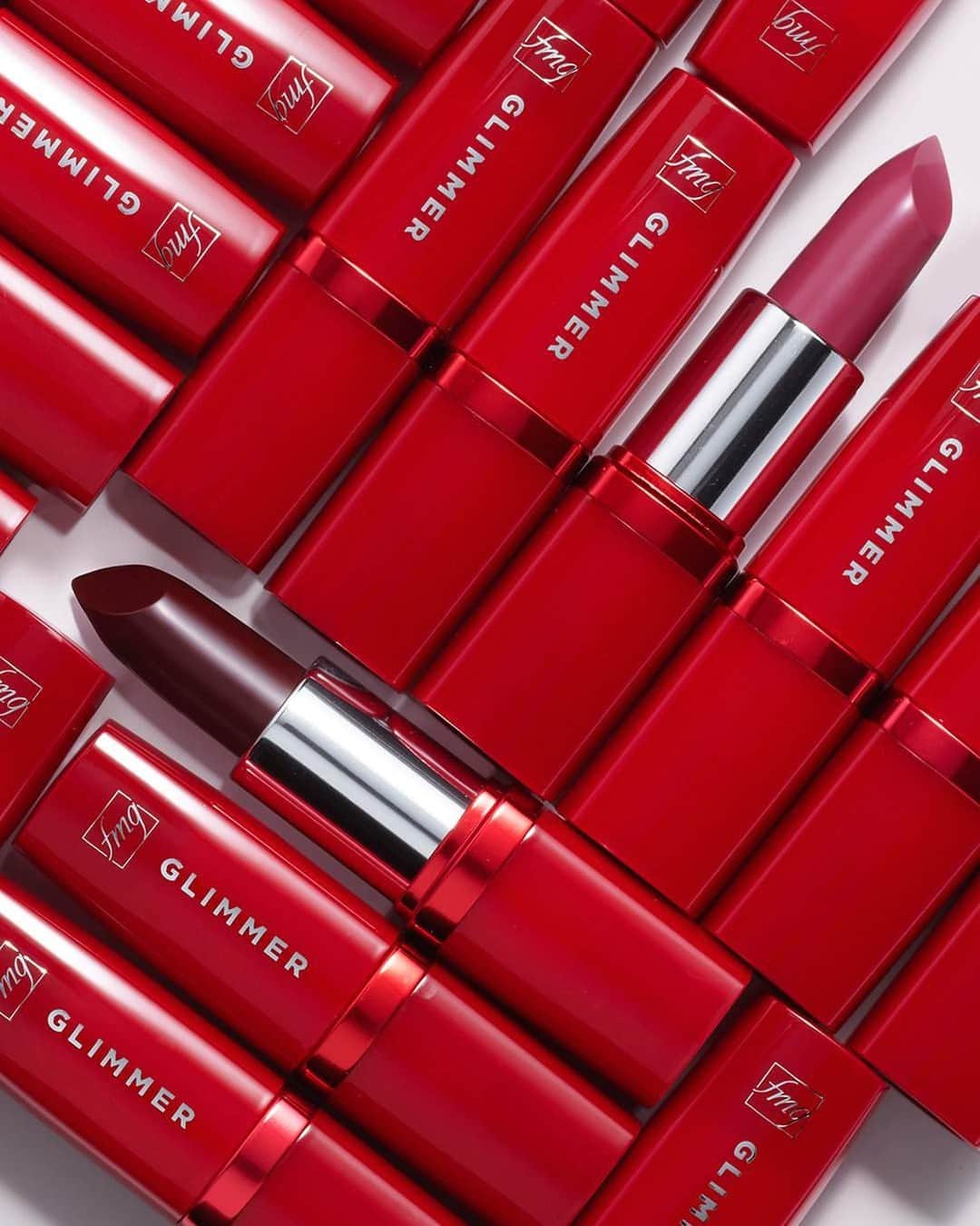 エイボンさんのインスタグラム写真 - (エイボンInstagram)「Its National Lipstick Day and we have a sale you can't miss! Shop now.   fmg Glimmer Satin Lipsticks: ❤️Wild Rose ❤️Wild Cherry」7月31日 3時00分 - avoninsider