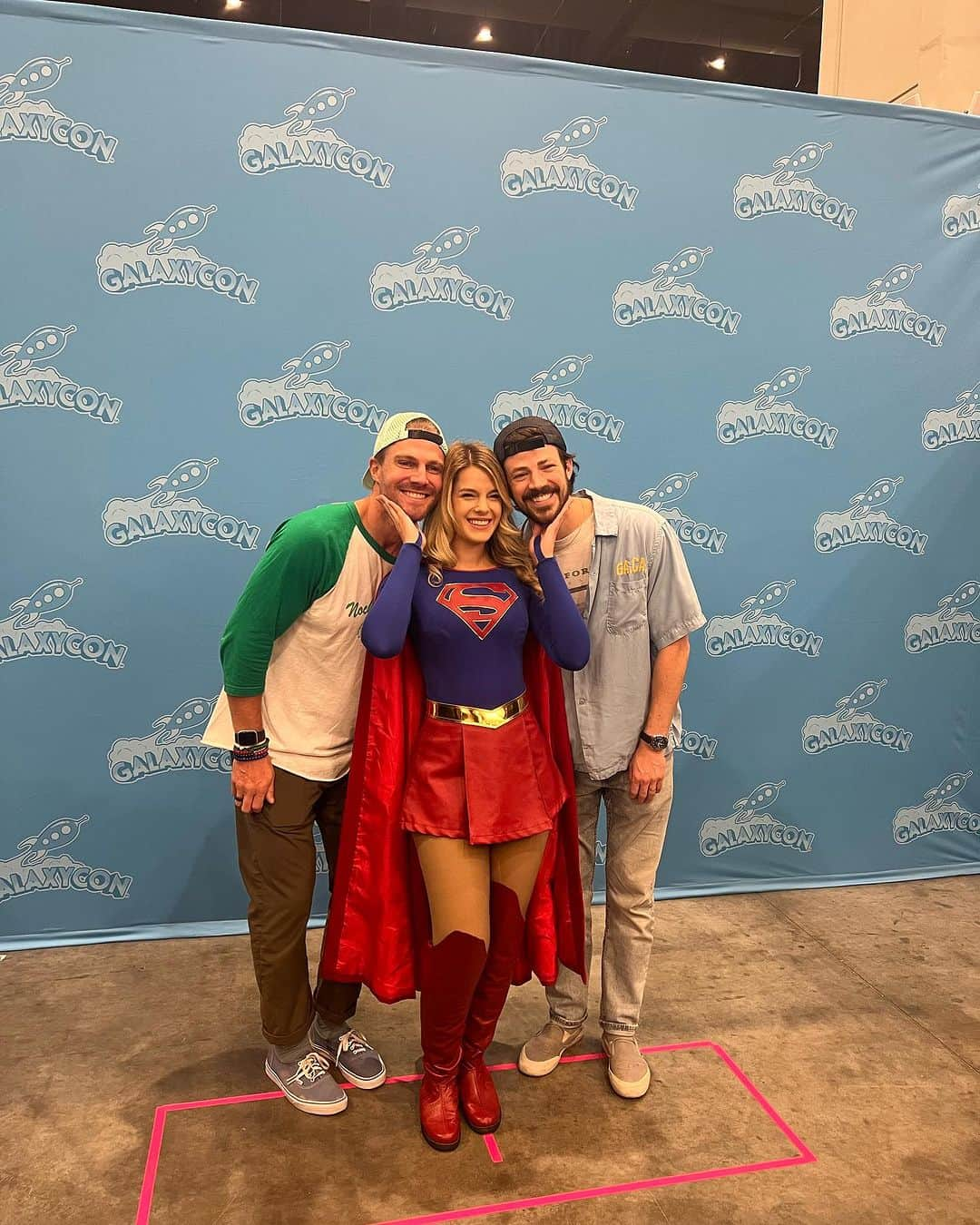 スティーヴン・アメルさんのインスタグラム写真 - (スティーヴン・アメルInstagram)「Weekends like this weekend are incredibly special. Julian had surgery on this legs two days ago and still made it out to say hey to me and Grant. What a dude!!」7月31日 3時15分 - stephenamell