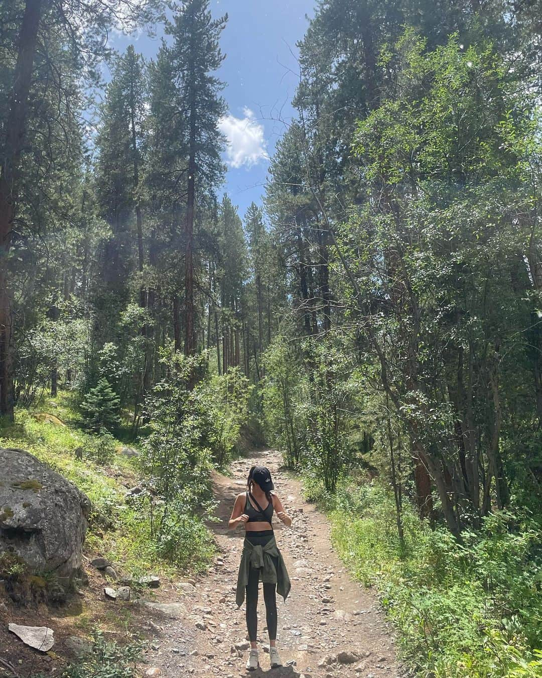 サラ・サンパイオさんのインスタグラム写真 - (サラ・サンパイオInstagram)「Magic aspen 🌳🌲 @alo  #alopartner」7月31日 3時48分 - sarasampaio