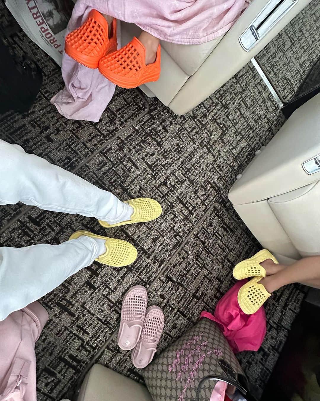 ロブ・ディアデックのインスタグラム：「Full spectrum family travel scenario @lussocloud @dyrdekmachine #manufacturingamazing」