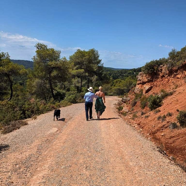 フランソワ・オランドさんのインスタグラム写真 - (フランソワ・オランドInstagram)「Promenade vers le barrage Zola ☀️」7月31日 5時03分 - fhollande