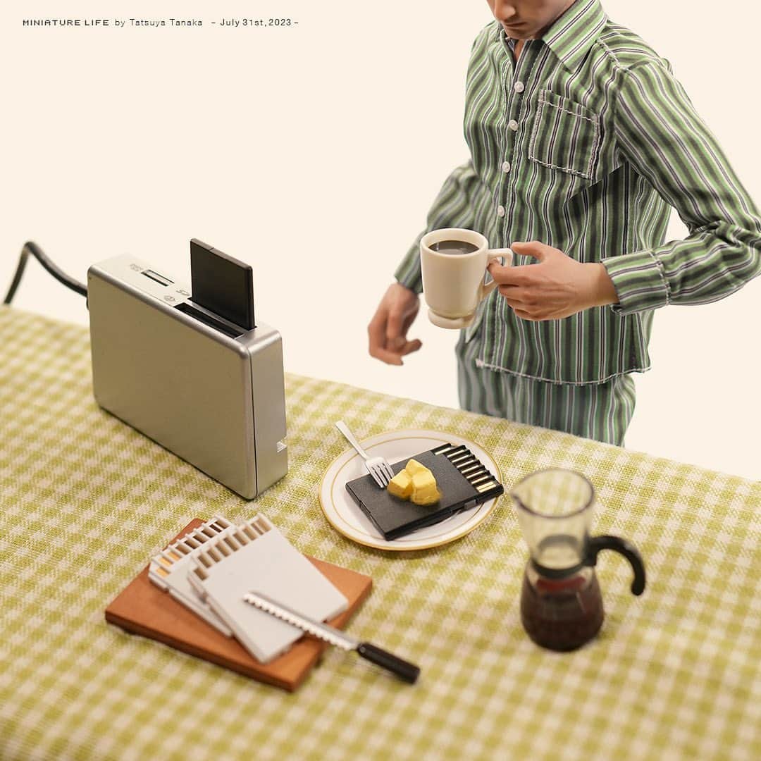 田中達也のインスタグラム：「⠀ “Breakfast” ⠀ 記憶に残る朝食を ⠀ ─────────────────── 《EXHIBITION info》 ⠀ 【MINIATURE LIFE展 in 福岡・大野城】 MINIATURE LIFE EXHIBITION in Fukuoka Jul. 22, 2023 - Sep. 3, 2023 ⠀ 【MINIATURE LIFE展2 in 沖縄】 MINIATURE LIFE EXHIBITION 2 in Okinawa Jul. 12, 2023 - Sep. 3, 2023 ⠀ 【ミニチュアの視点で見る日本－田中 達也】展 Japan from miniatures - Tatsuya Tanaka at Japan House São Paulo until : Oct. 8, 2023 ⠀ 【ミニチュアライフ 神戸エアポート】 MINIATURE LIFE × KOBE AIRPORT ⠀」