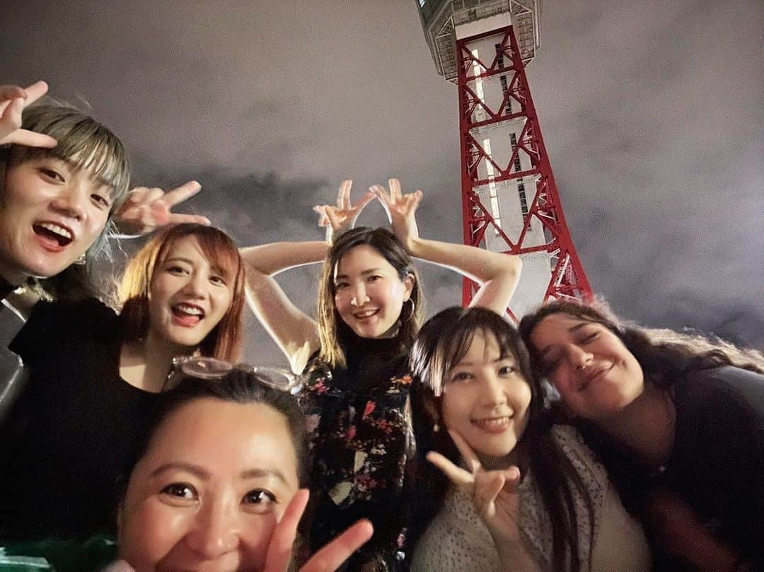 吉村遙さんのインスタグラム写真 - (吉村遙Instagram)「夜のお散歩で出会ったデリアちゃん @cand.appa 👸🇨🇭 アニメと恋バナで盛り上がった最高の夜🌙そして明依ちゃんの面白さは世界共通だった🤣💄絶対また遊ぶ！！！！」7月31日 18時48分 - harupi1019