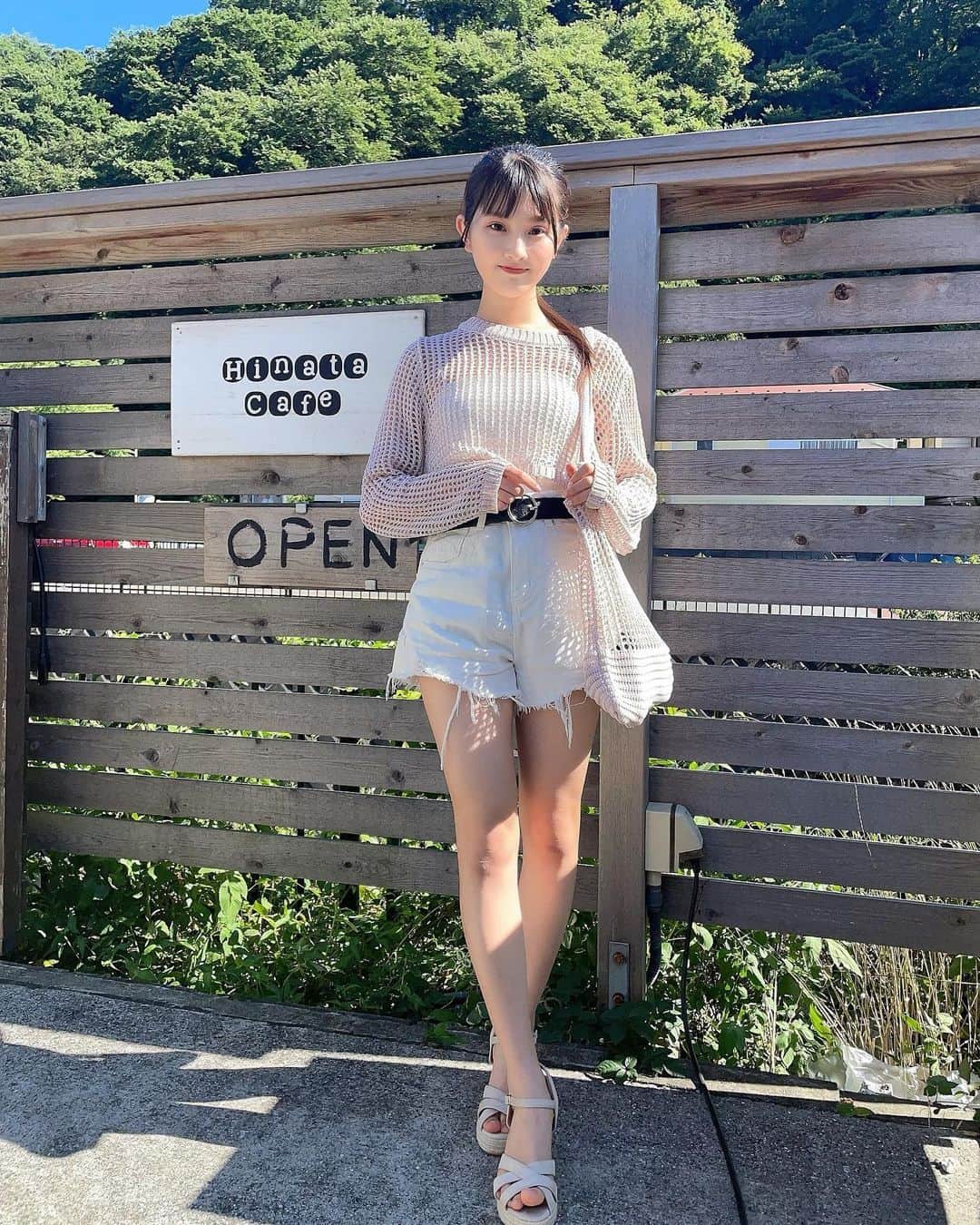 工藤咲姫のインスタグラム：「🔥🔥🫠🔥🔥 かき氷でクールダウン🍧🥄  平日始まり〜ライブ頑張るね！！   #かき氷  #美味しかった  #夏のスイーツ  #fjk  #工藤咲姫」